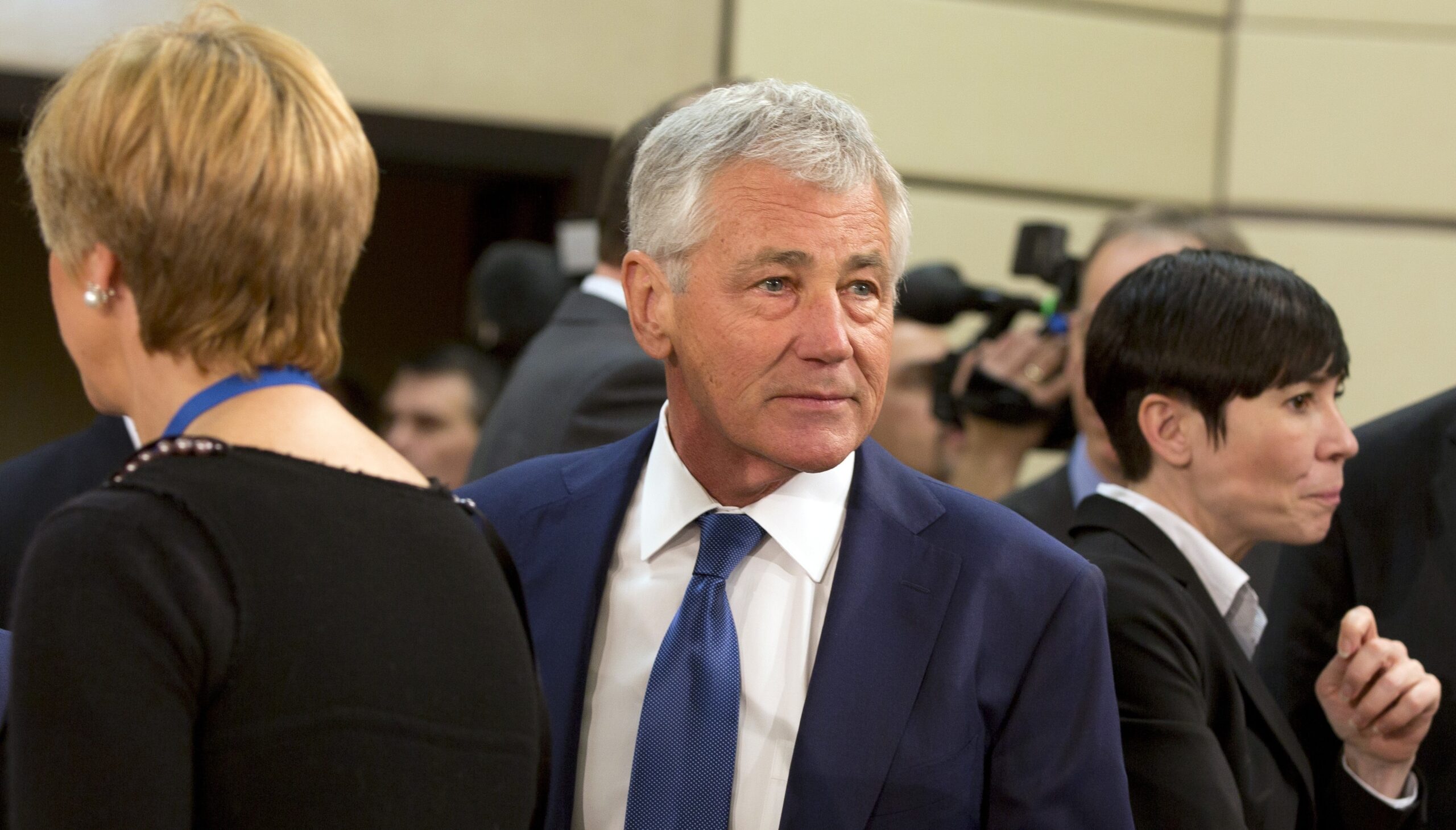 Hagel says Europeans should step up NATO support