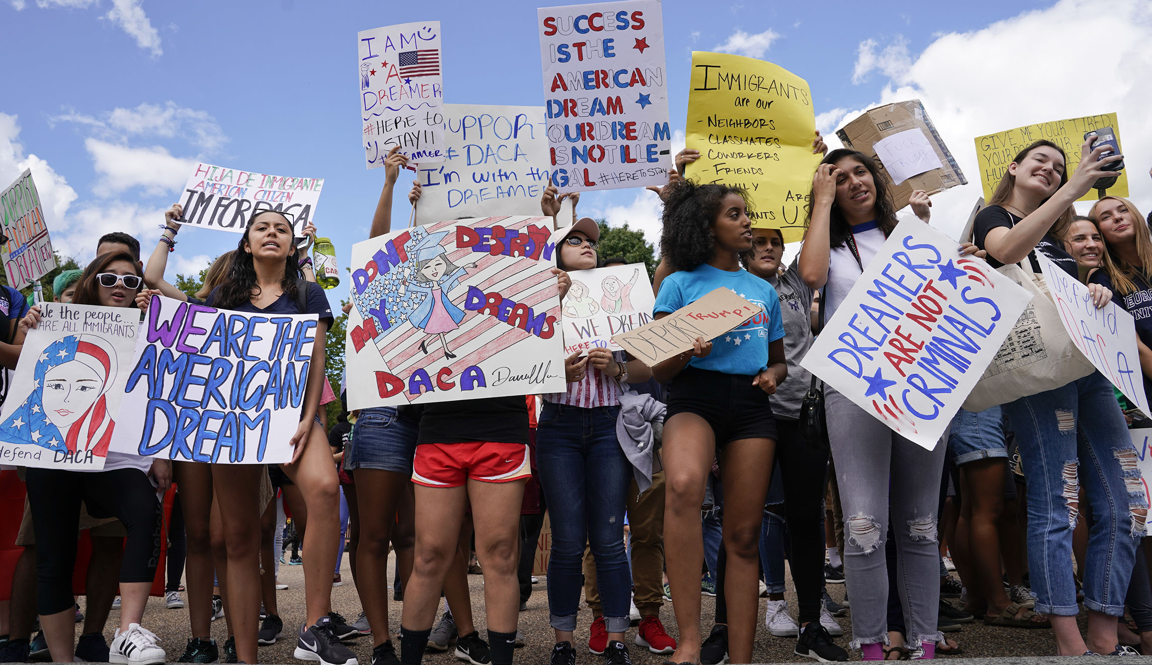 One-third of eligible 154,200 DACA recipients have not filed for renewal