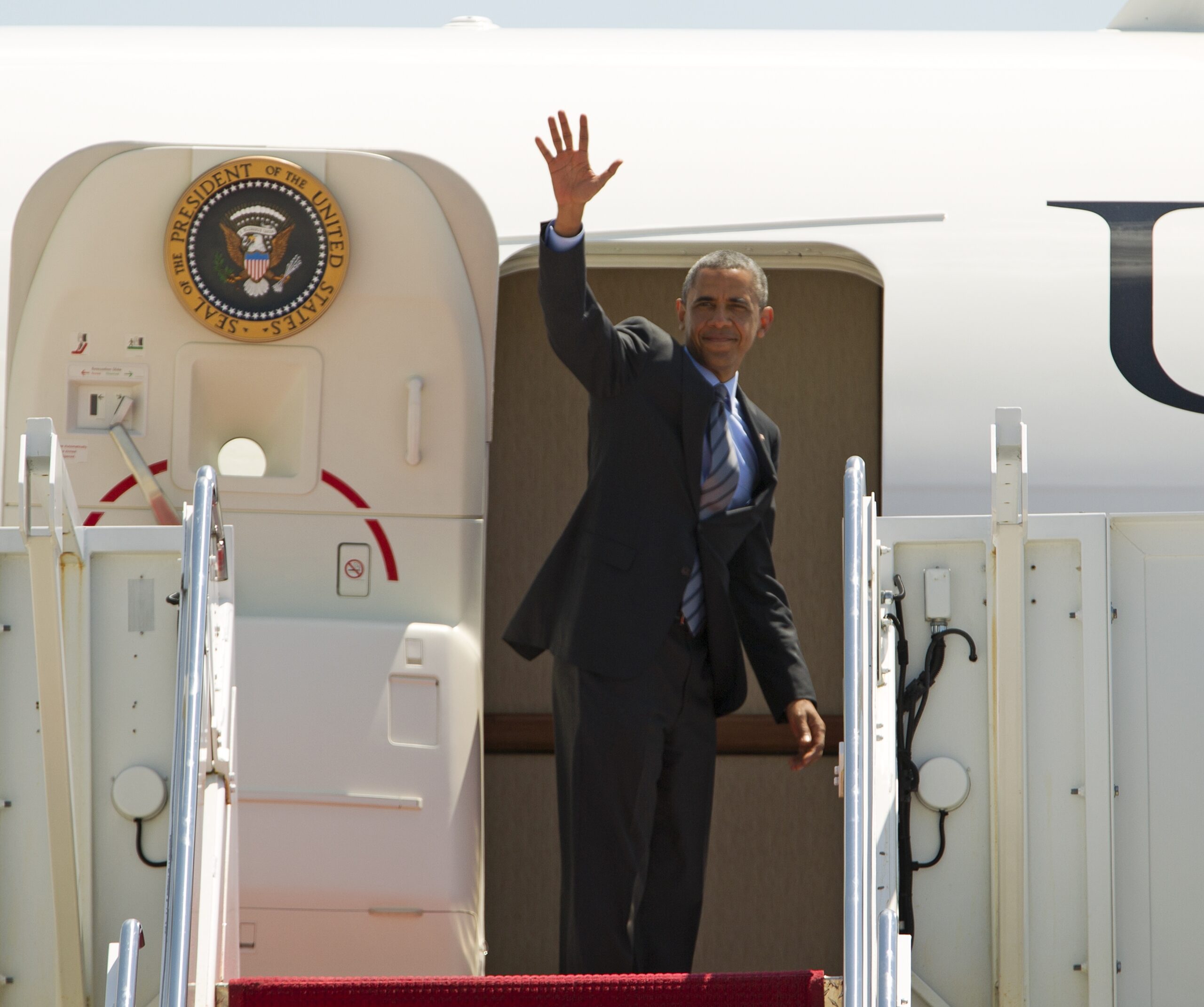 Obama continues midterm money chase amid challenges in Ukraine, Gaza
