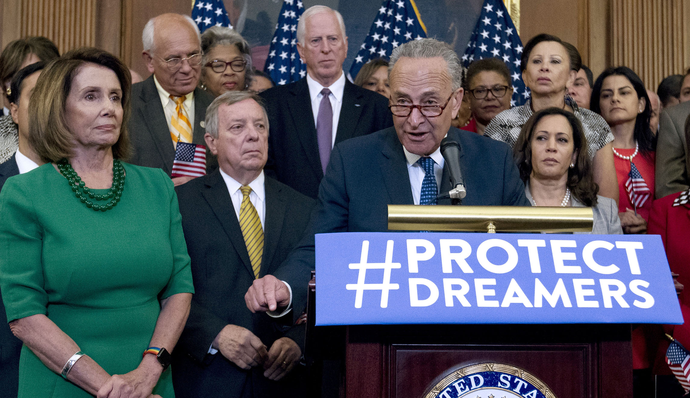 Schumer cheers White House move to delink DACA fix, border wall funding