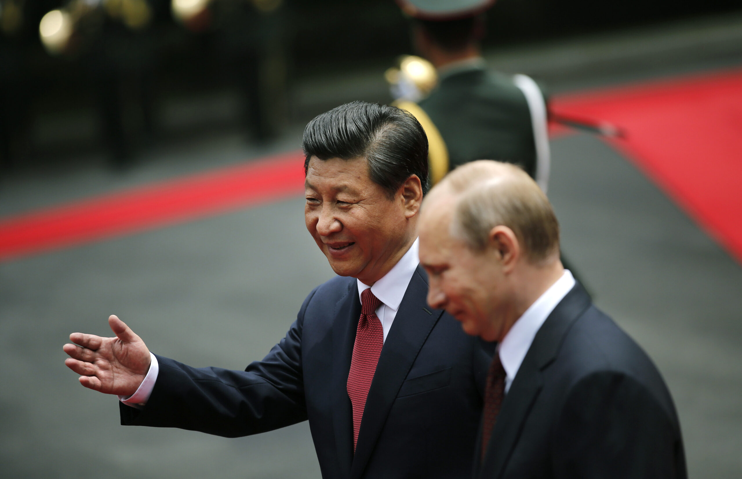 China gives Putin a diplomatic boost