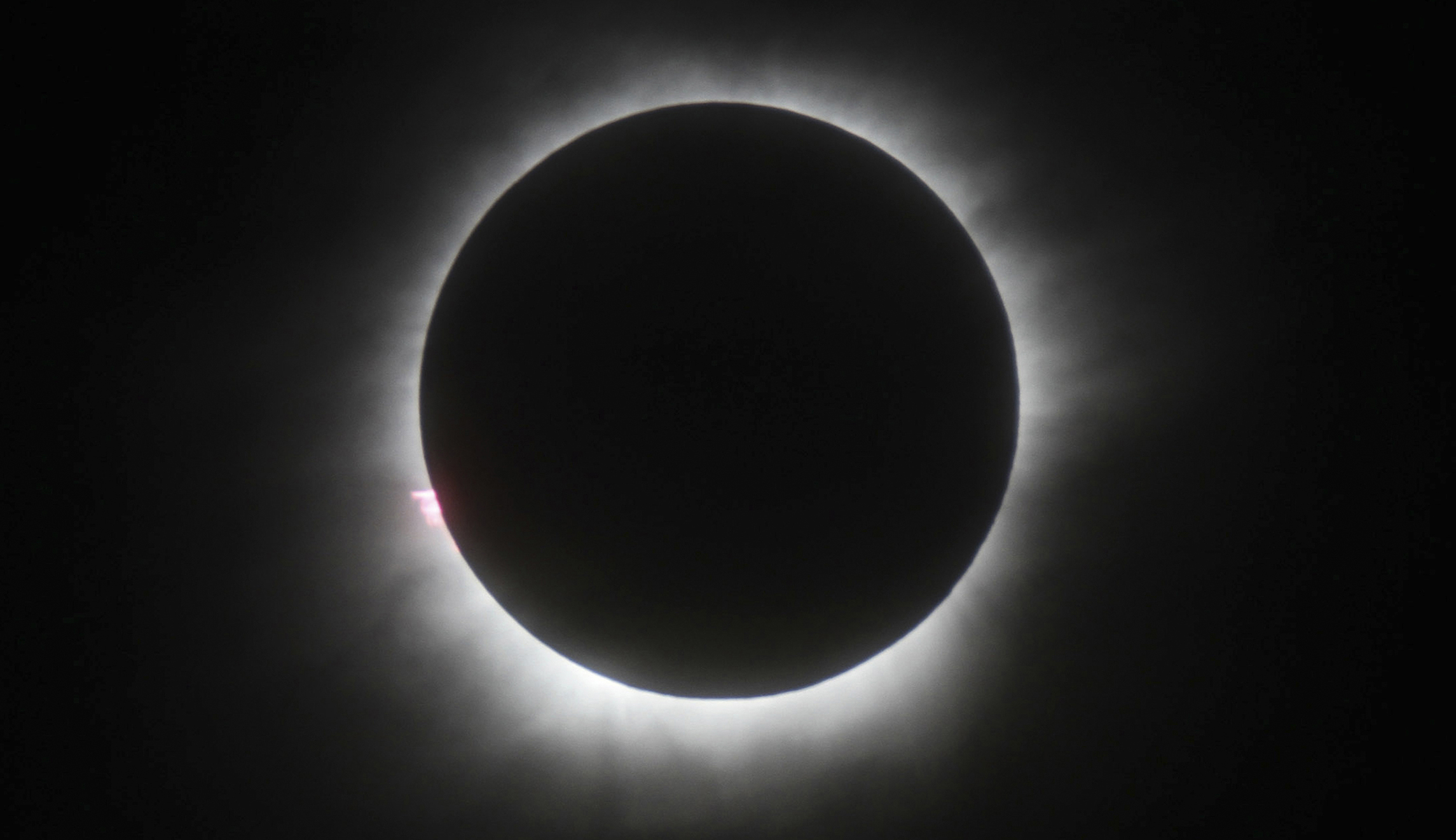 Feds warn drivers: Don’t be distracted by next month’s solar eclipse