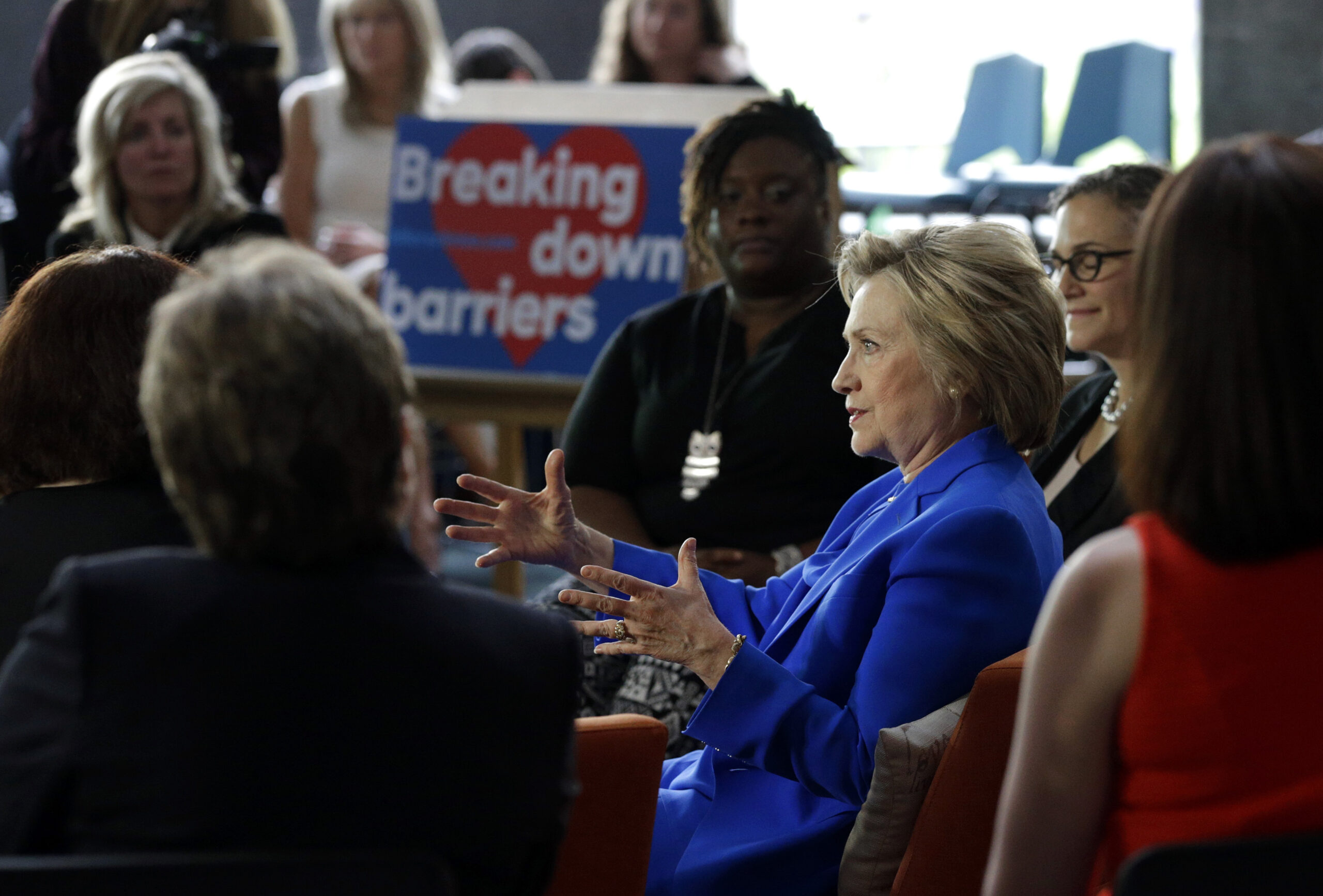 Clinton wages ‘ugly-looking’ tax campaign