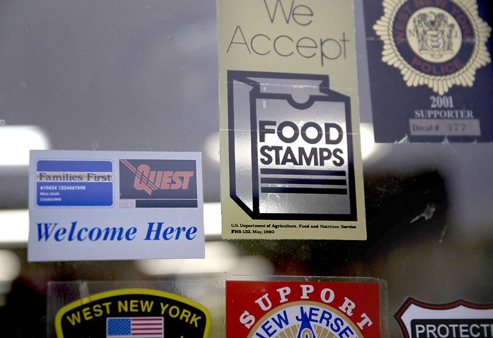 HHS study defends government’s war on poverty