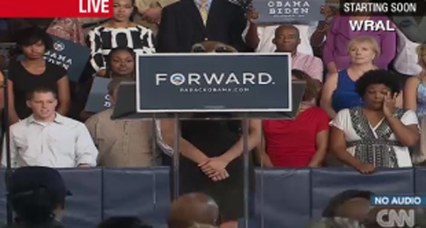 Campaign forgets stool for woman introducing First Lady Michelle Obama