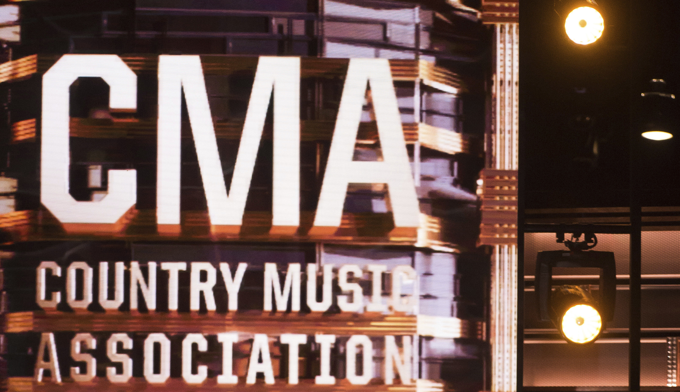 Country Music Awards urges reporters not to ask stars about gun control, politics