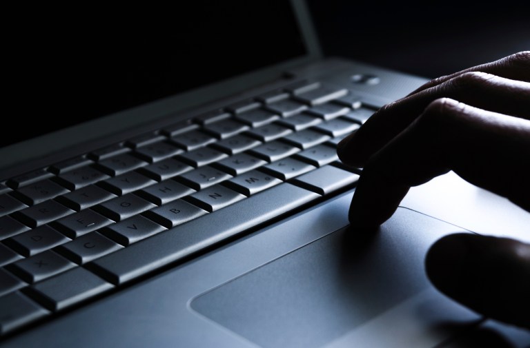 An internal government memo obtained by the Associated Press shows administration officials were concerned that a lack of testing posed a 