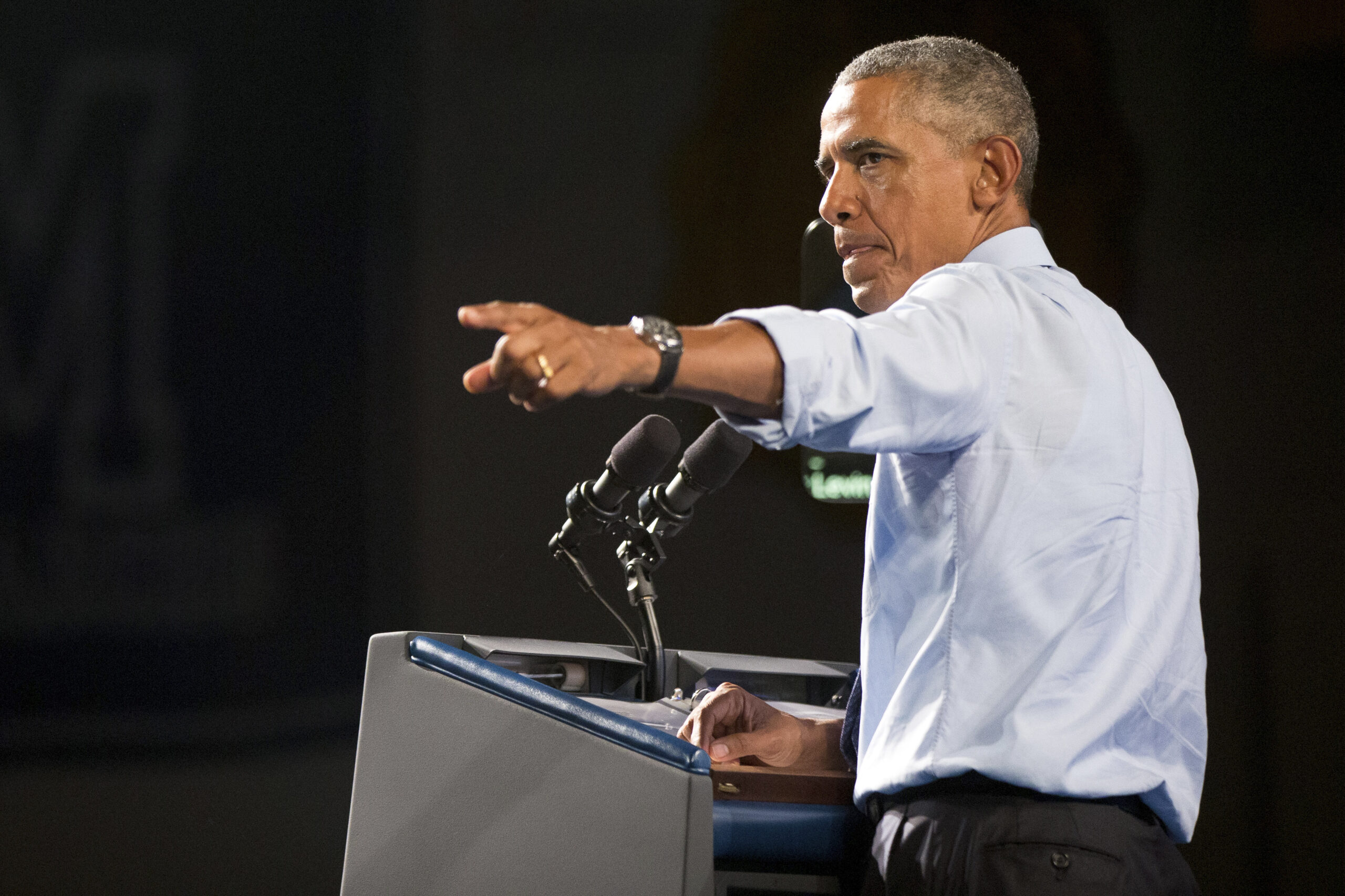Obama takes a swipe at his own economic recovery