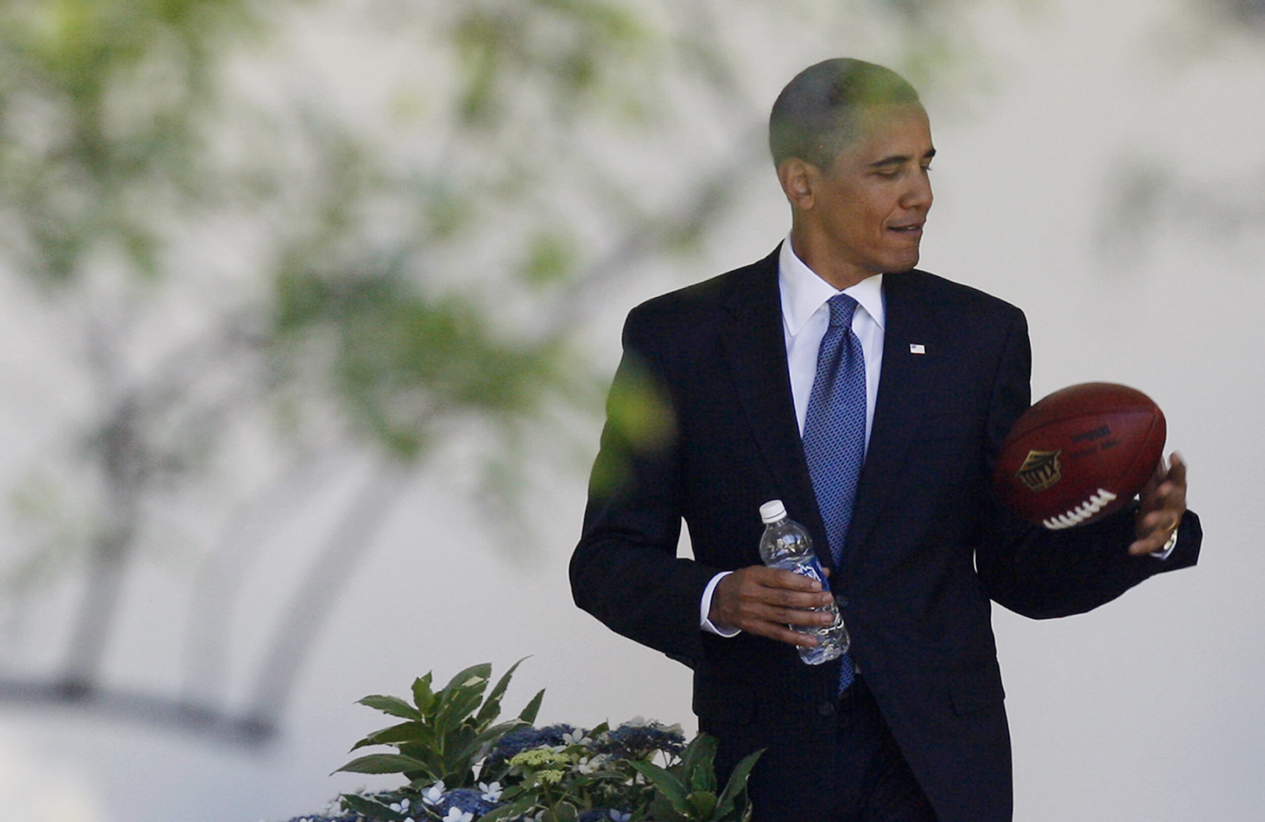 Obama to tackle youth sports concussion issue