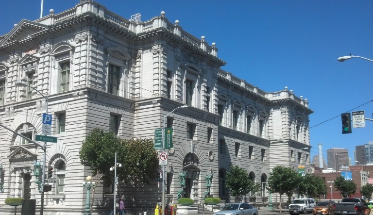 In light of the resignation of Appellate Judge Alex Kozinski, how should Congress reshape the Ninth Circuit Court of Appeals? One idea is to move the current Ninth Circuit 