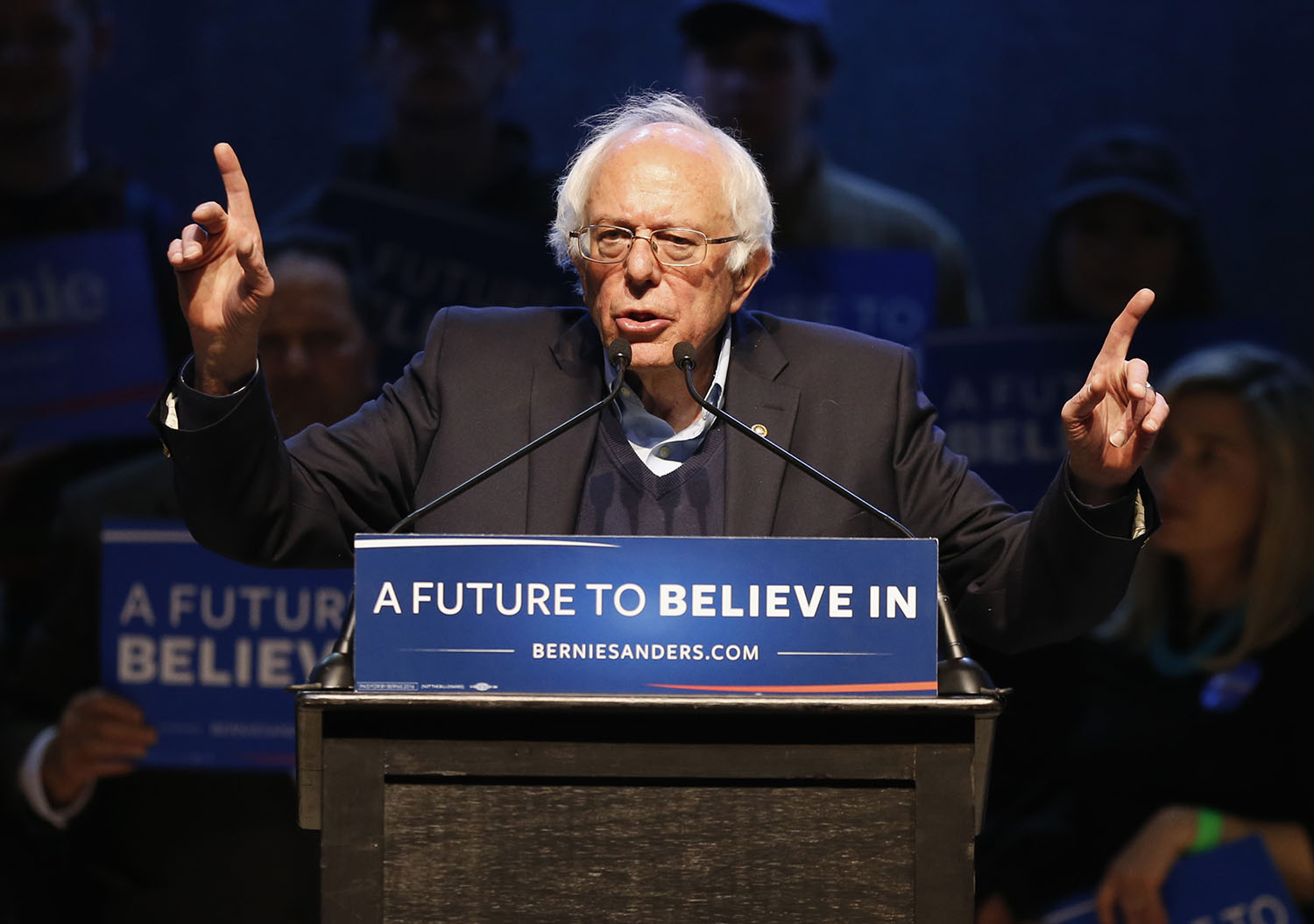 Sanders applauds Maine for banning superdelegates