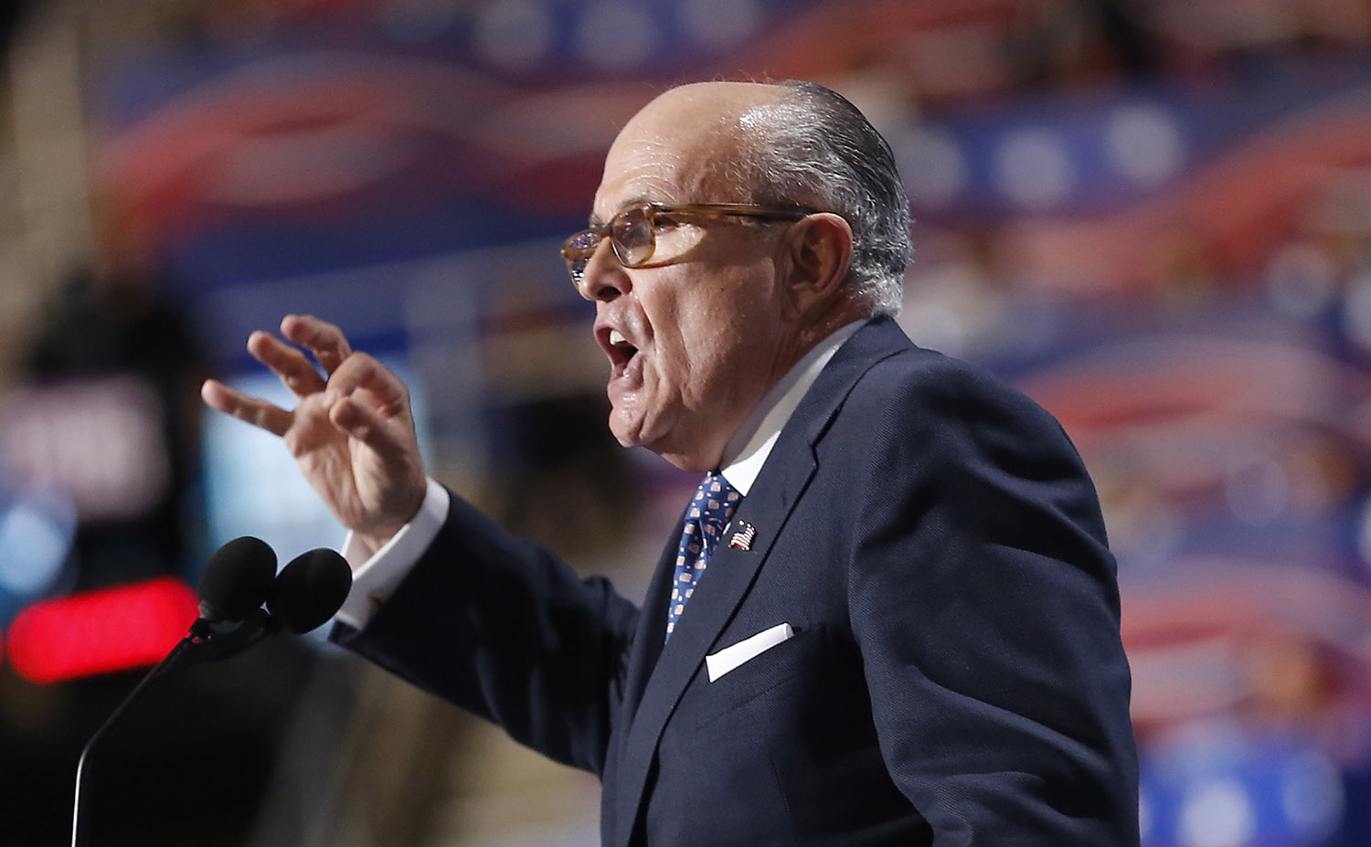 Giuliani rips Bill Clinton, ‘our predator president’