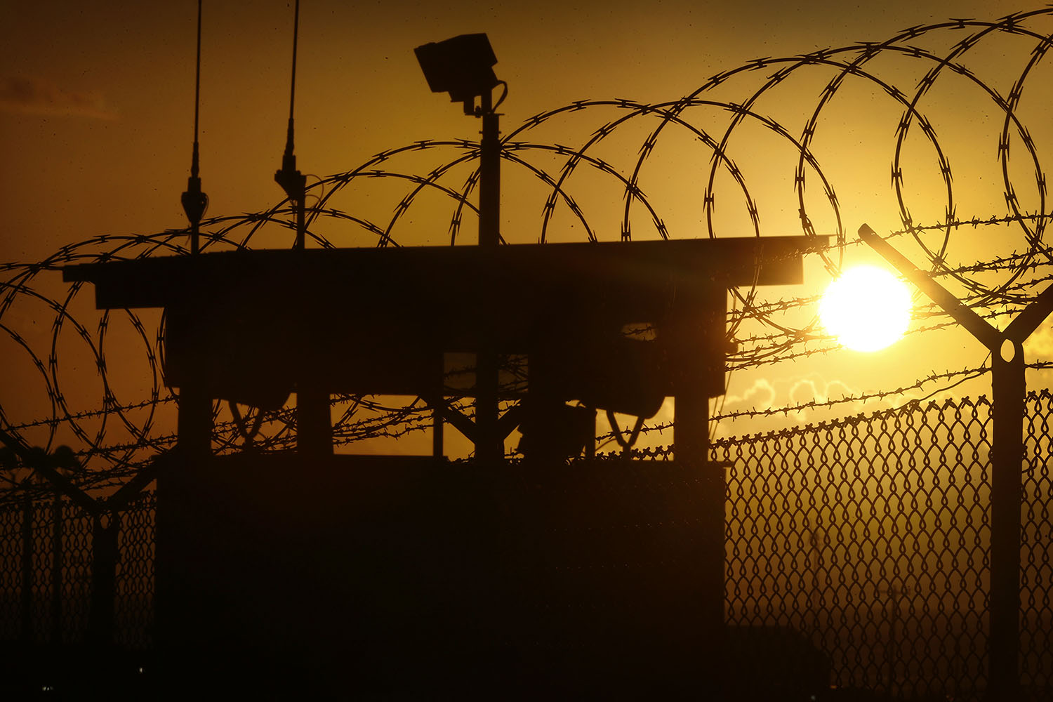 Report: No executive order to shutter Gitmo