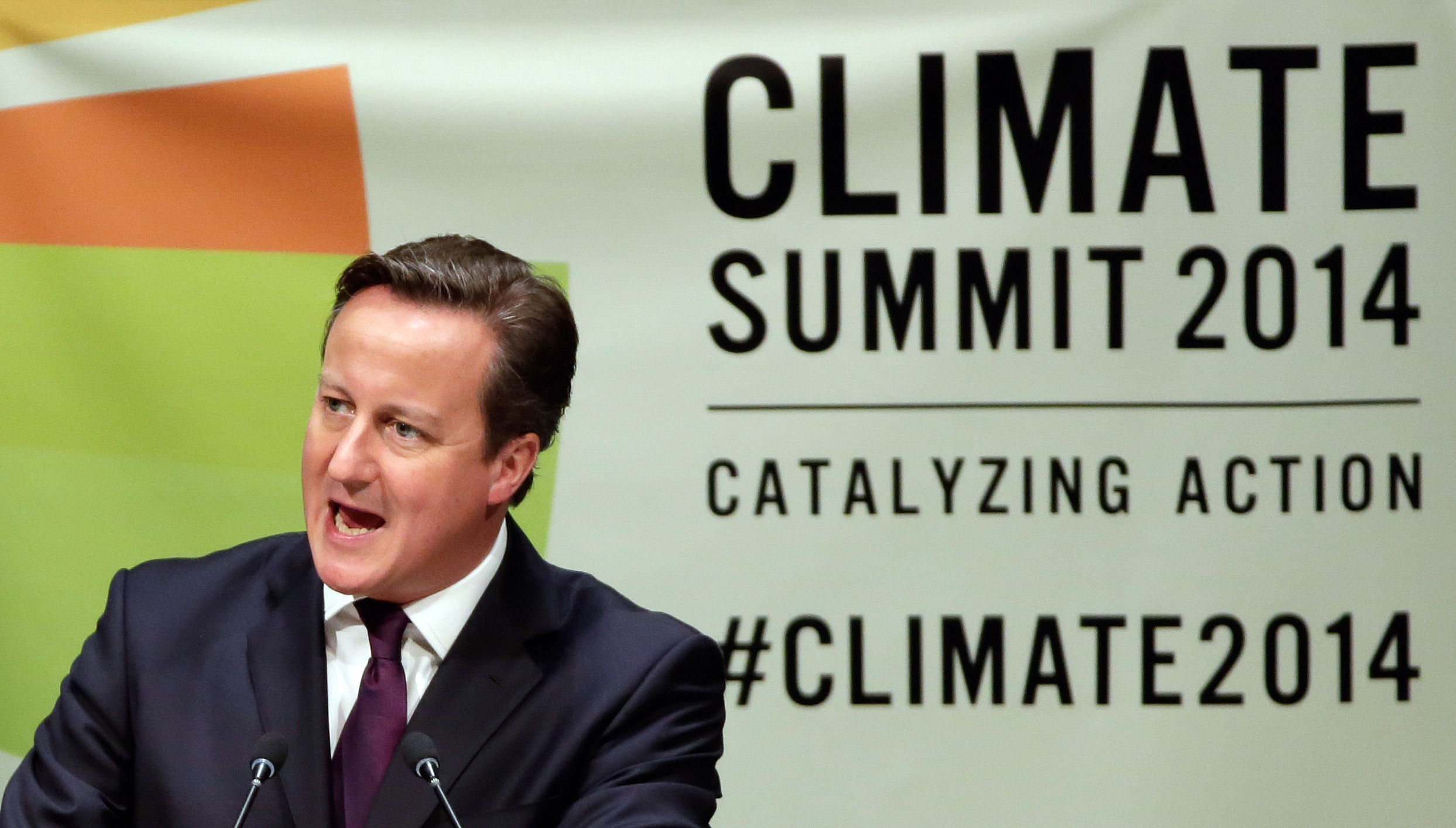 Cameron: Queen ‘purred’ after Scottish vote