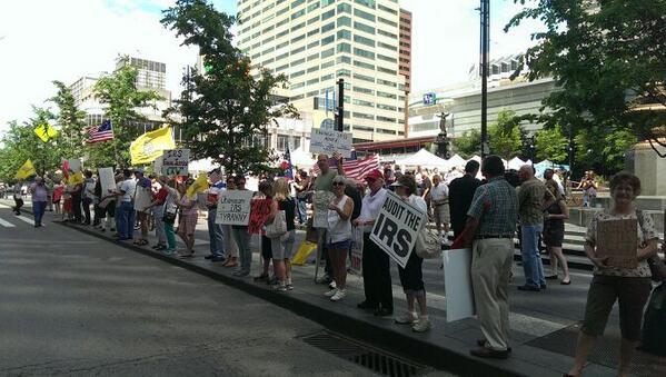 Nine photos of Tea Party protests at IRS offices around the country