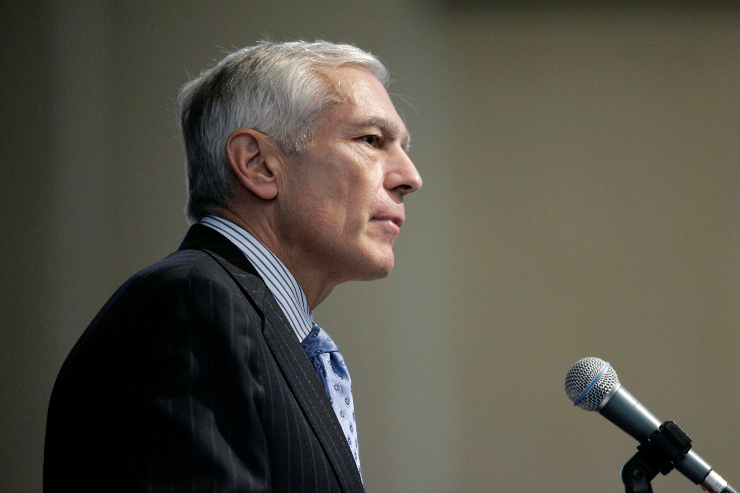 Former Gen. Clark: Put radicalized Americans in internment camps