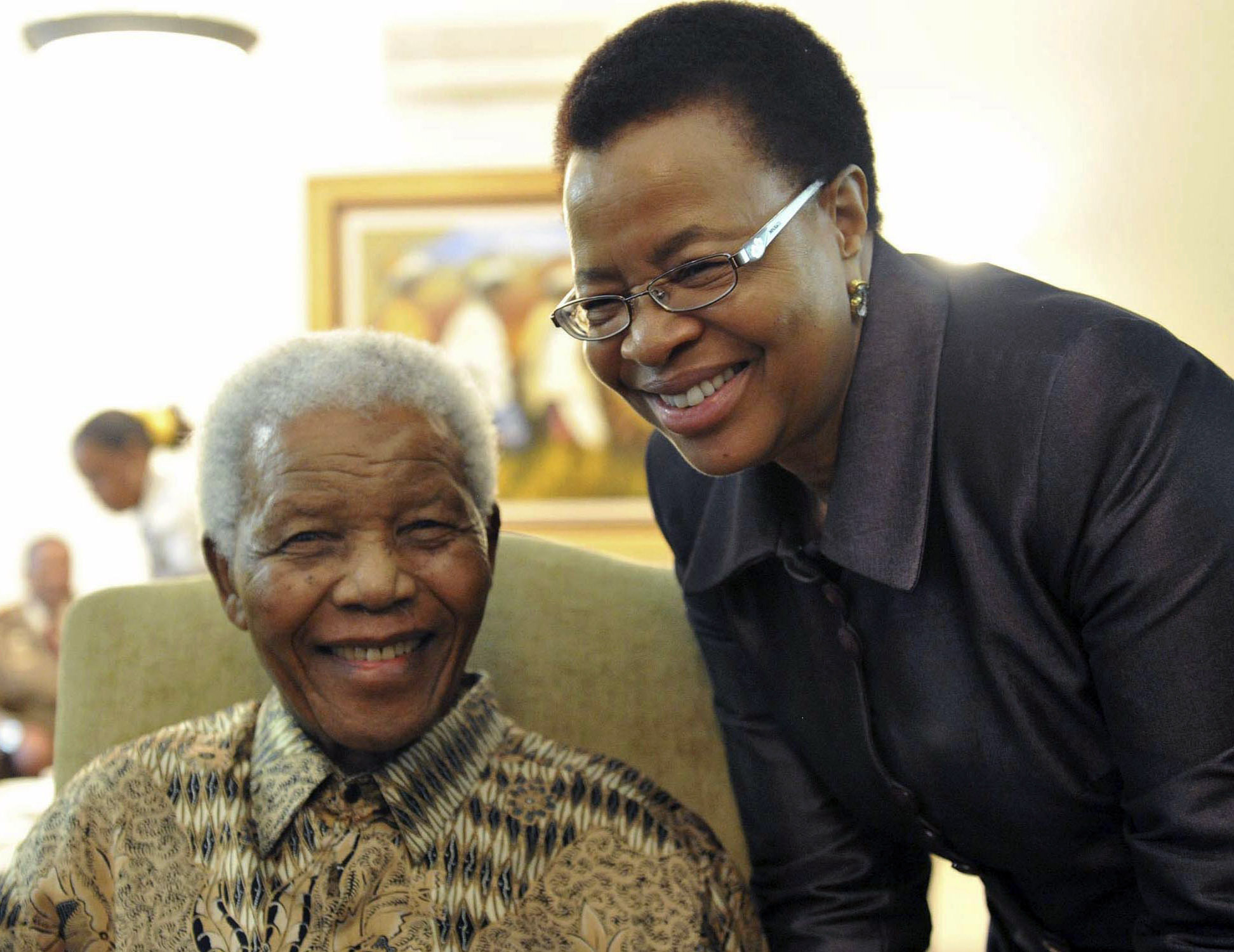 South Africa: Mandela’s hospital stay extended