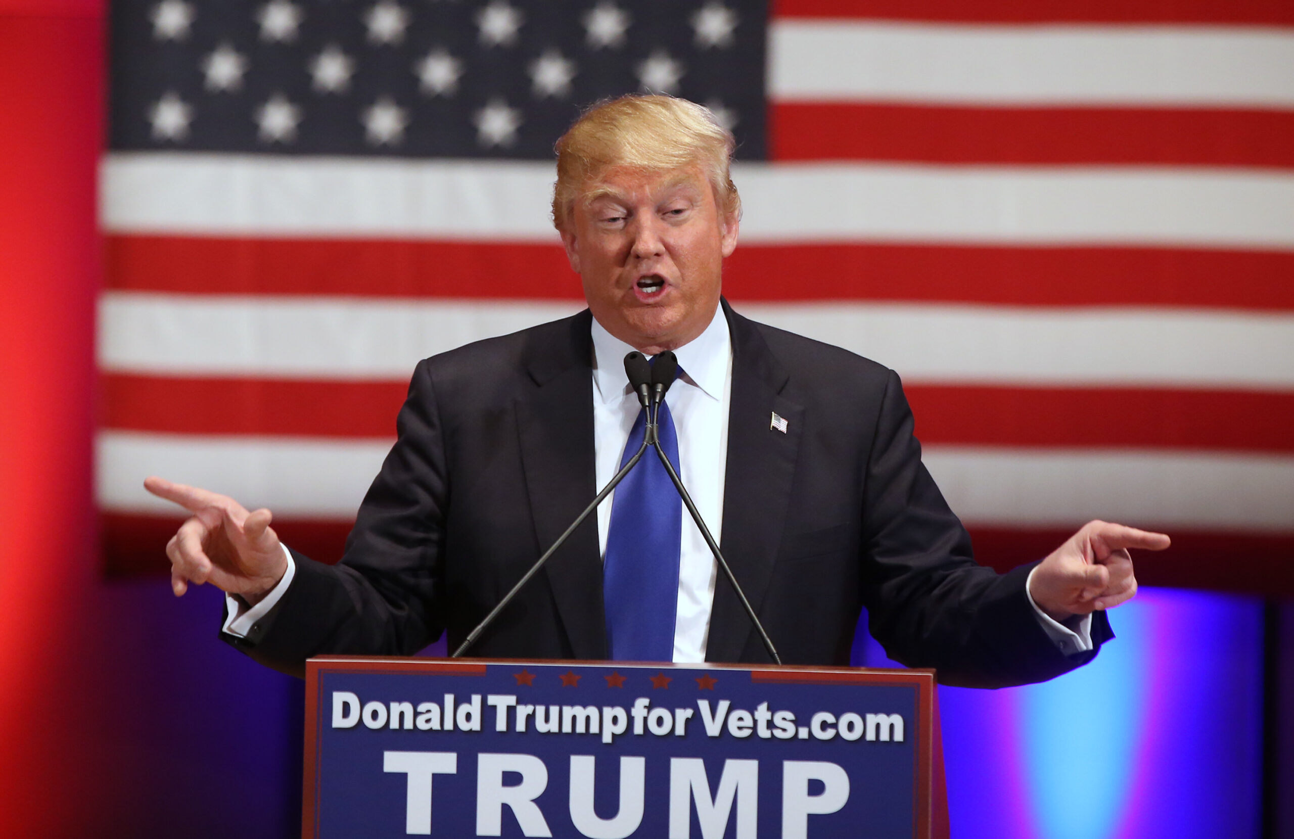 Trump: Bush is ‘probably looking for me’ at the debate
