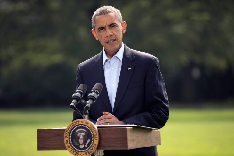 Obama weighs strategy against Islamic State