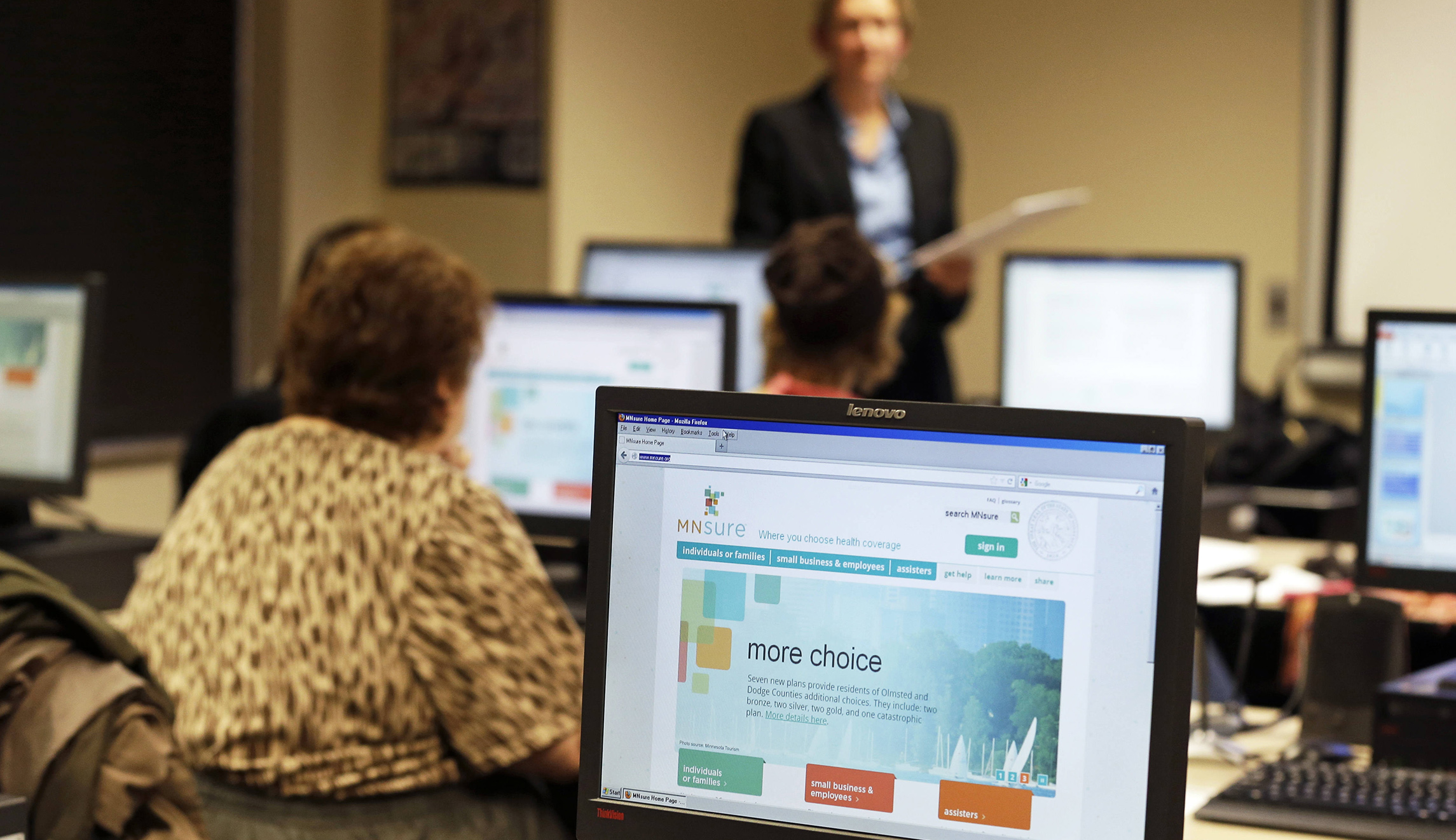 Uninsured rate rises slightly as Obamacare costs rise