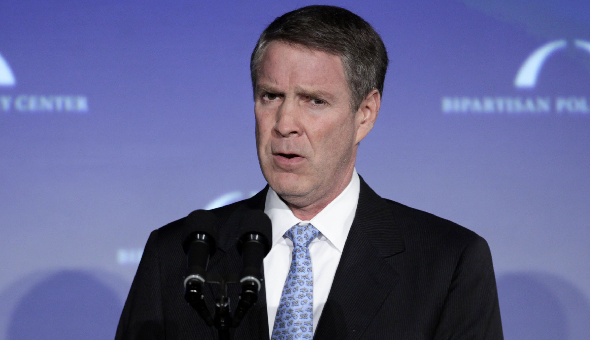 Bill Frist defends ‘best friend’ Bob Corker after spat with Trump