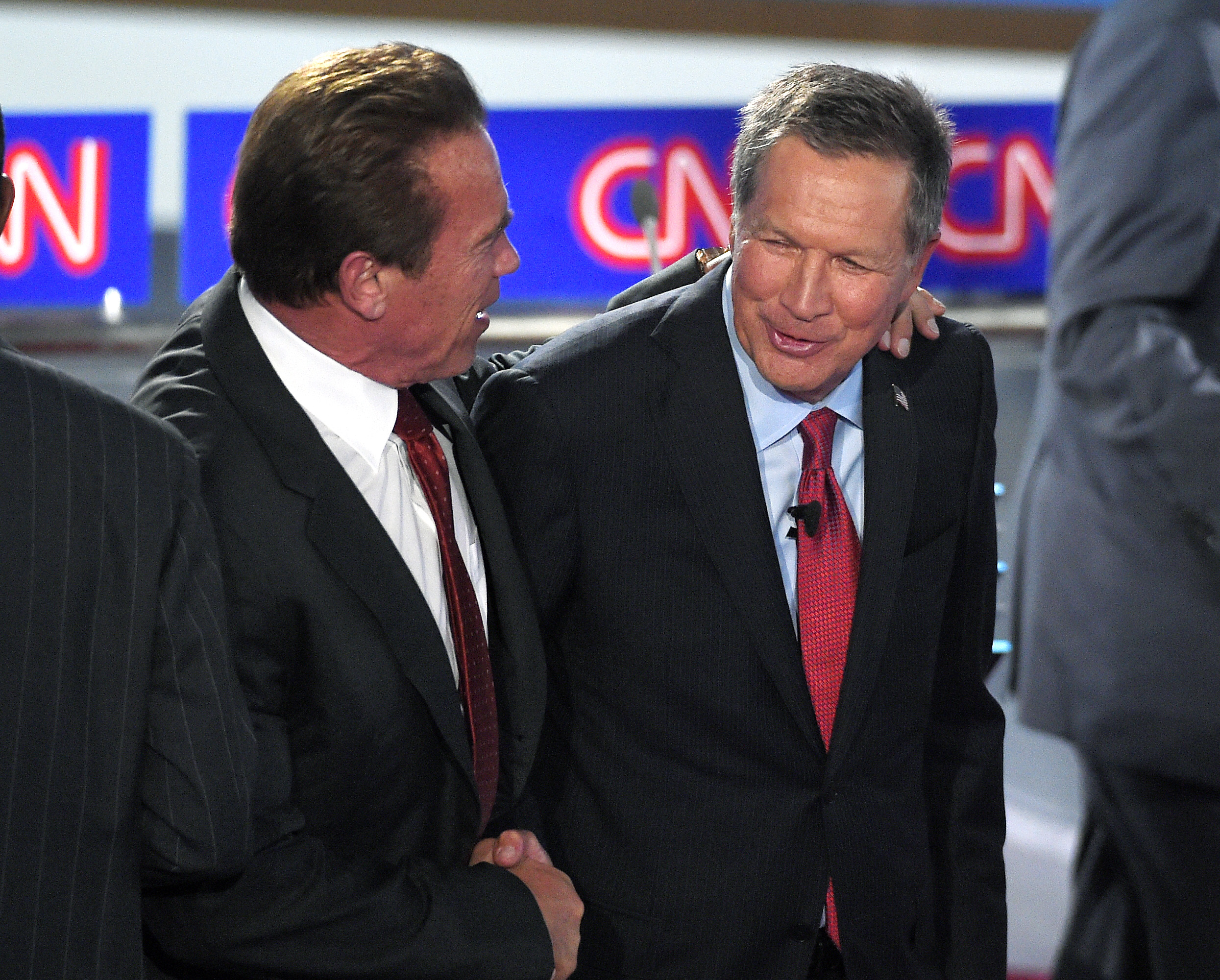 Schwarzenegger fundraises for Kasich