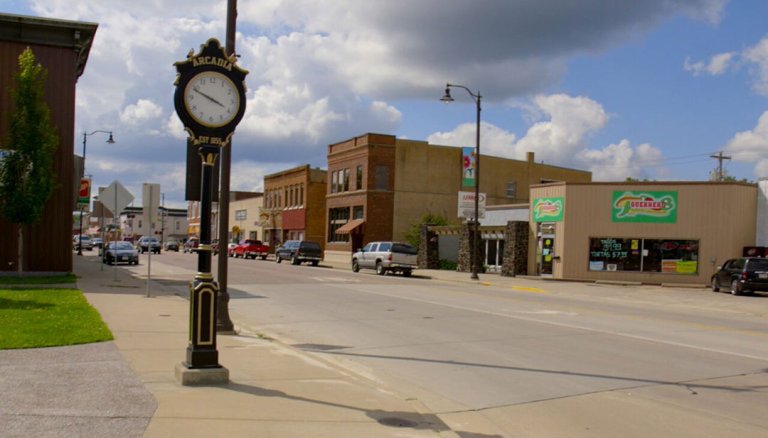 Hispanic immigrants in Trump country feel welcome, despite medias narrative