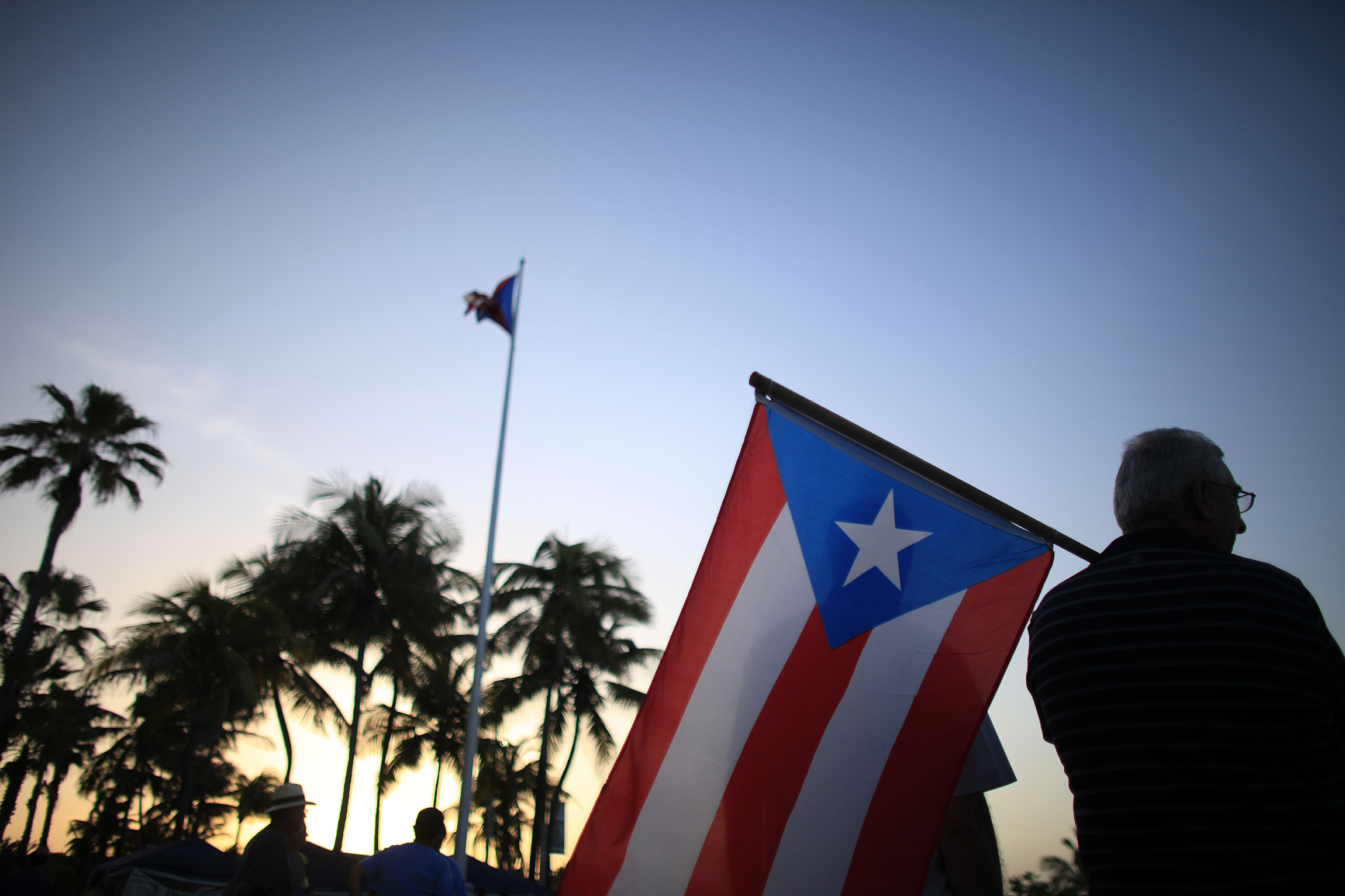 Report: Loans and most withdrawals stopped at Puerto Rico’s biggest bank