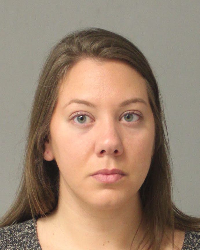 Maryland teacher accused of exchanging nude photos with student