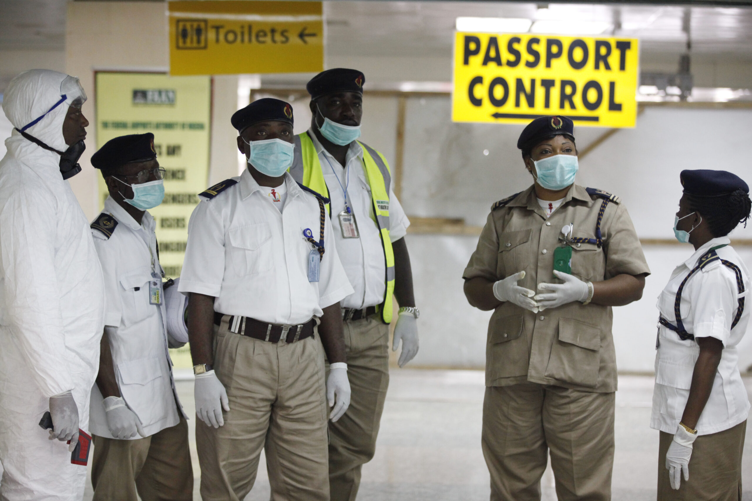 Death toll from Ebola in W. Africa hits 887: WHO