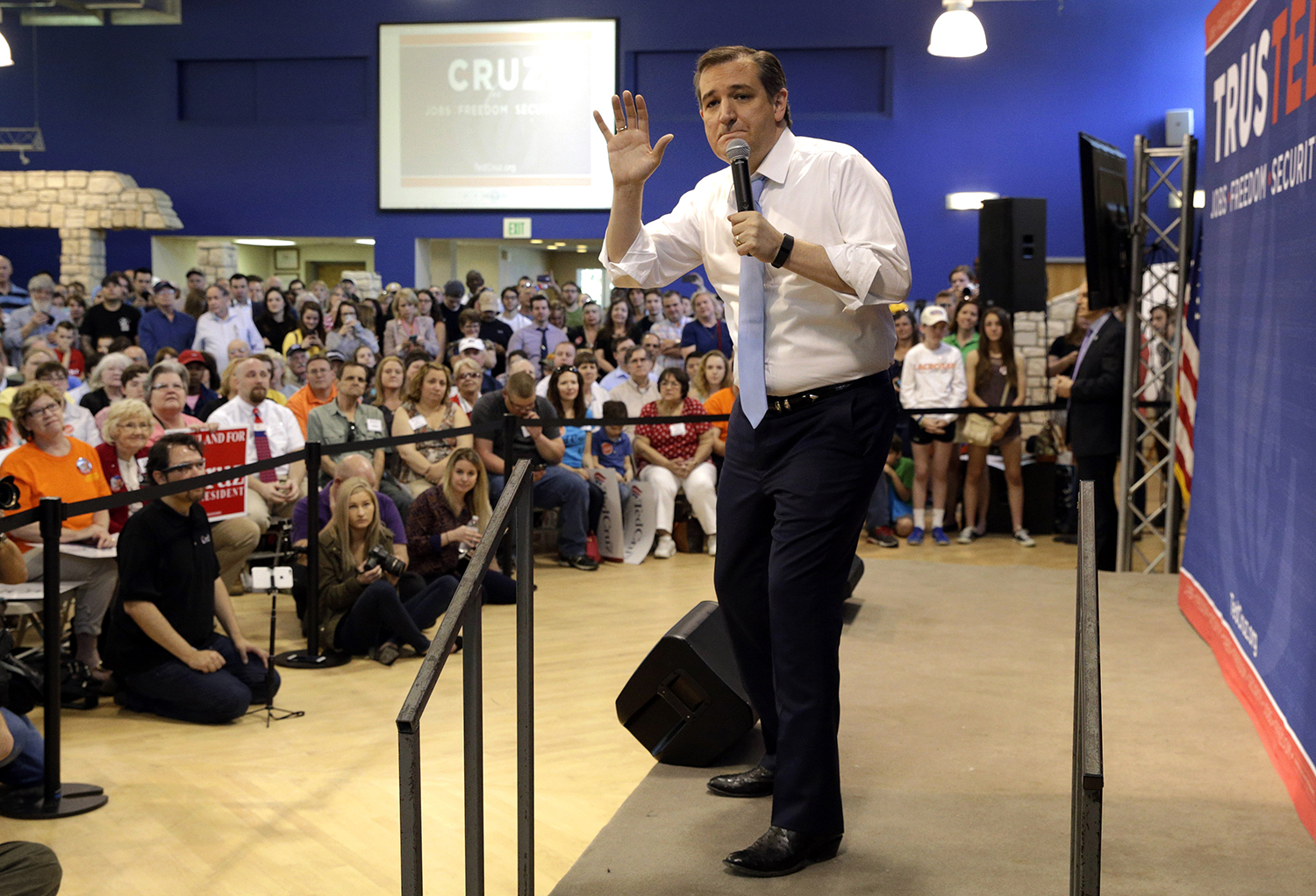 Here’s how Ted Cruz celebrates Tax Day on the campaign trail