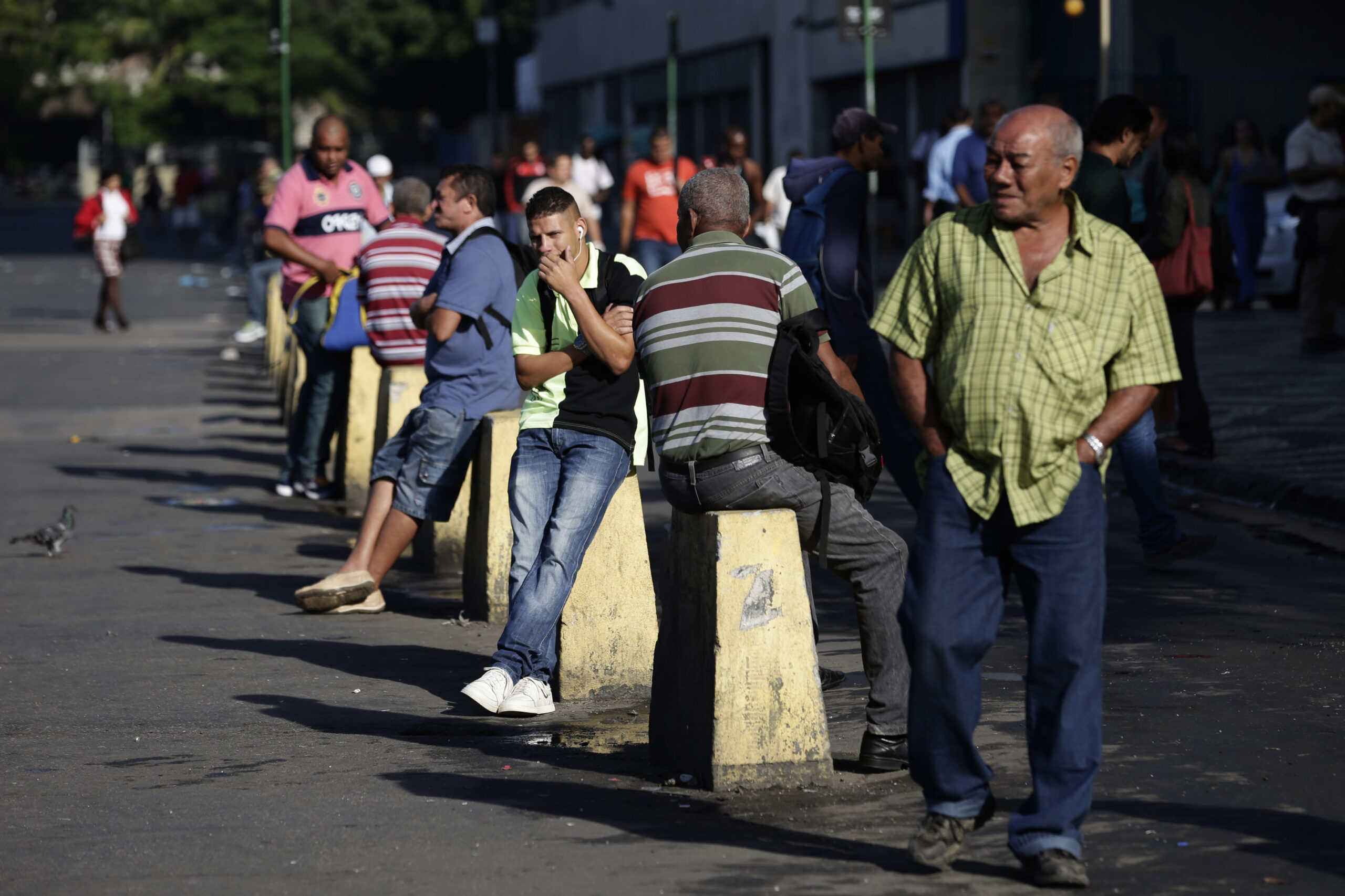 Brazil bus driver strike strands many in Rio