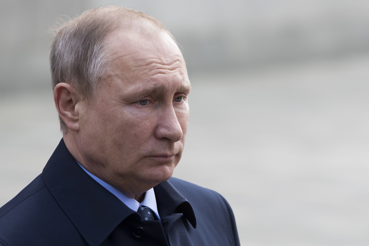 Senators urge Trump to meet with Ukraine leaders before Putin