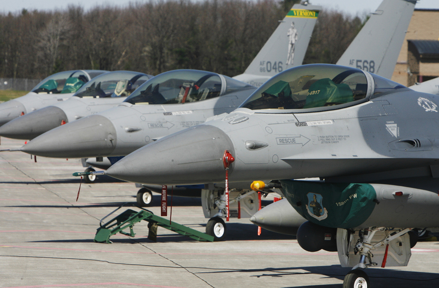 Two F-16s collide over Georgia, both pilots safe