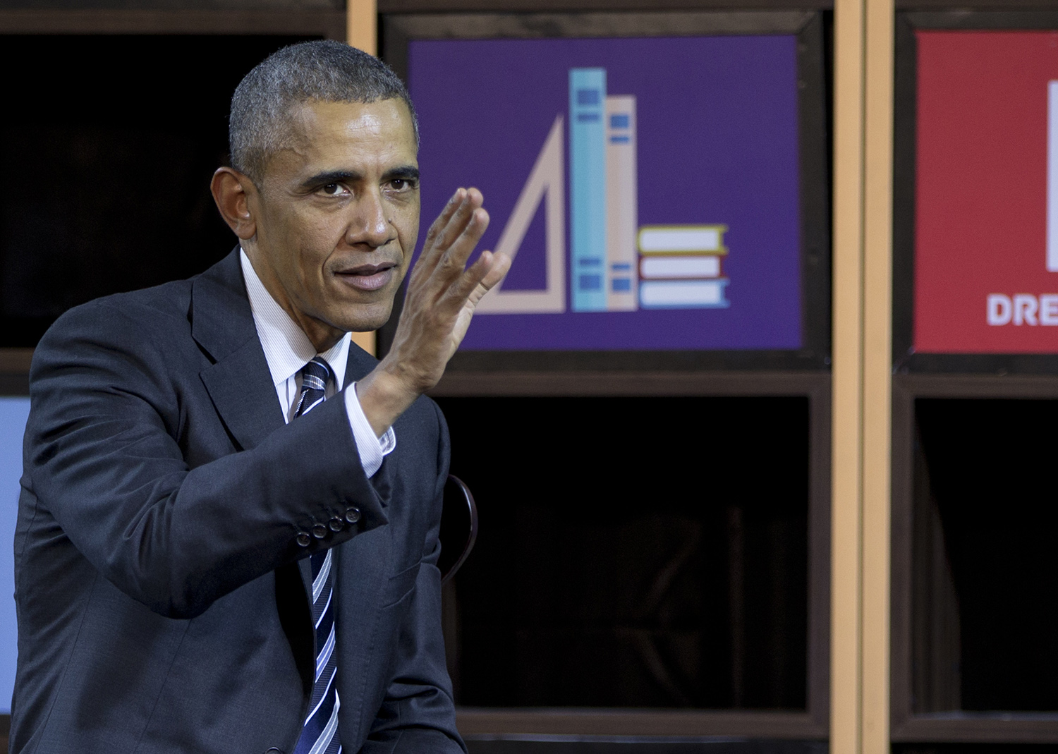 In Vietnam, Obama predicts trade deal approval