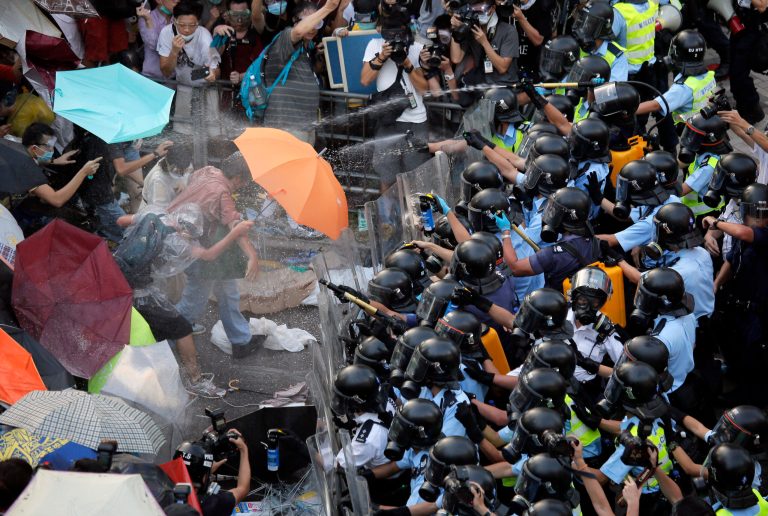 Hong Kong, Sunday, Sept. 28, 2014. (AP Photo/Vincent Yu)
