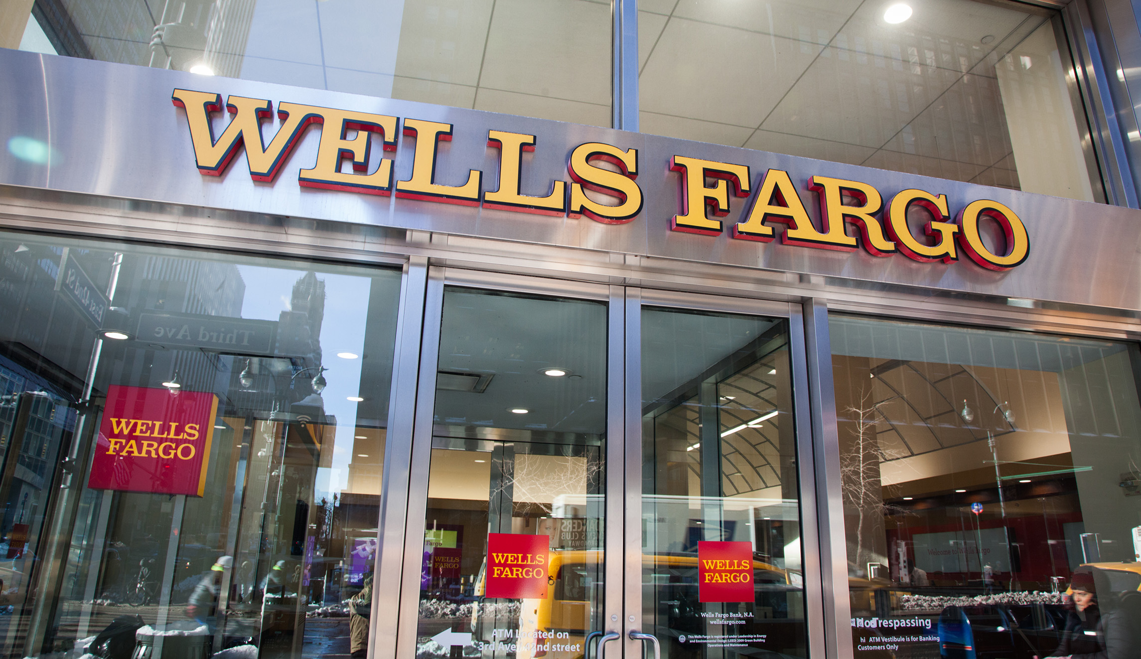 Judge OKs Wells Fargo’s $142 million settlement in fake-accounts suit