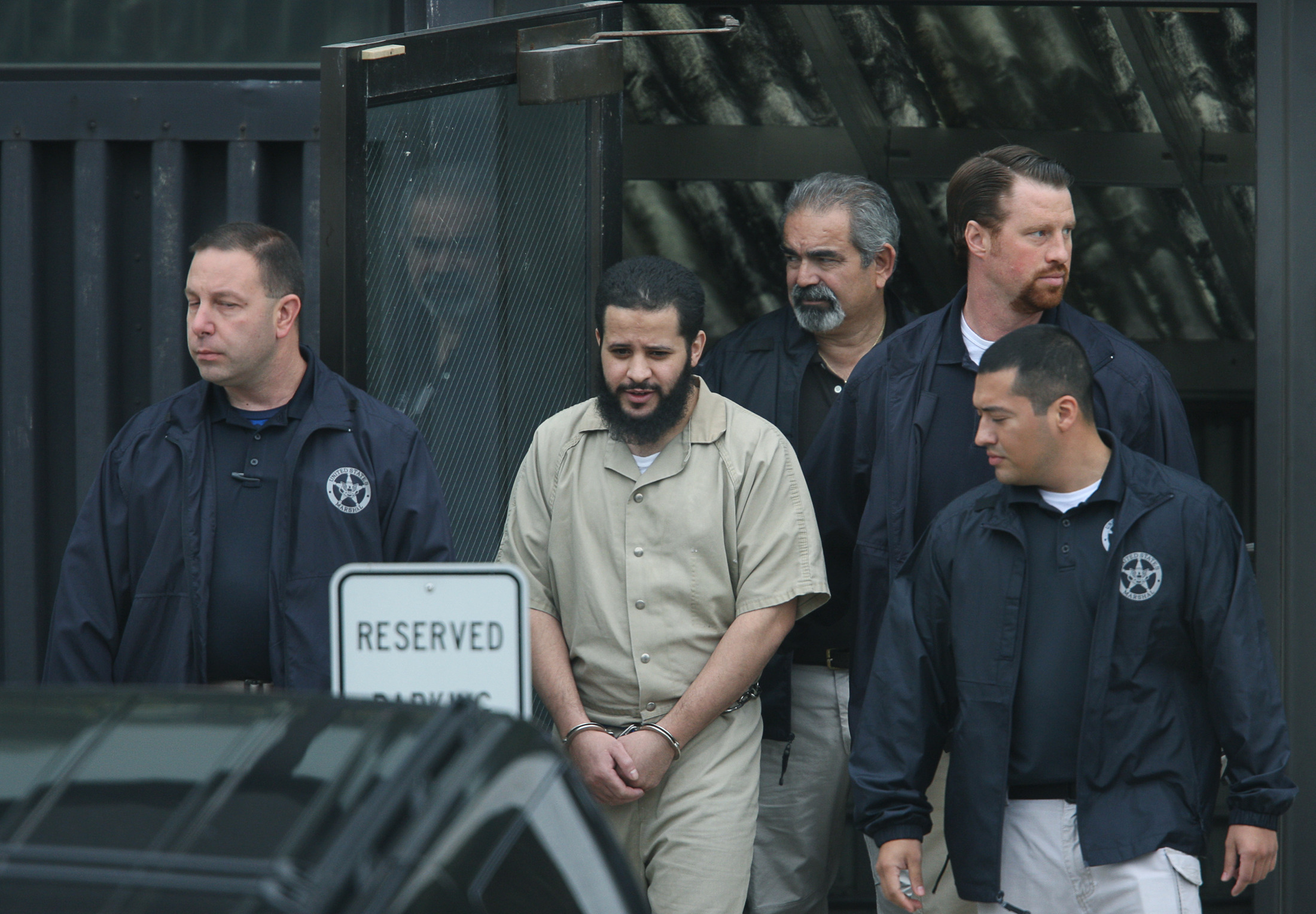 Tracing shift from everyday American to jihadis
