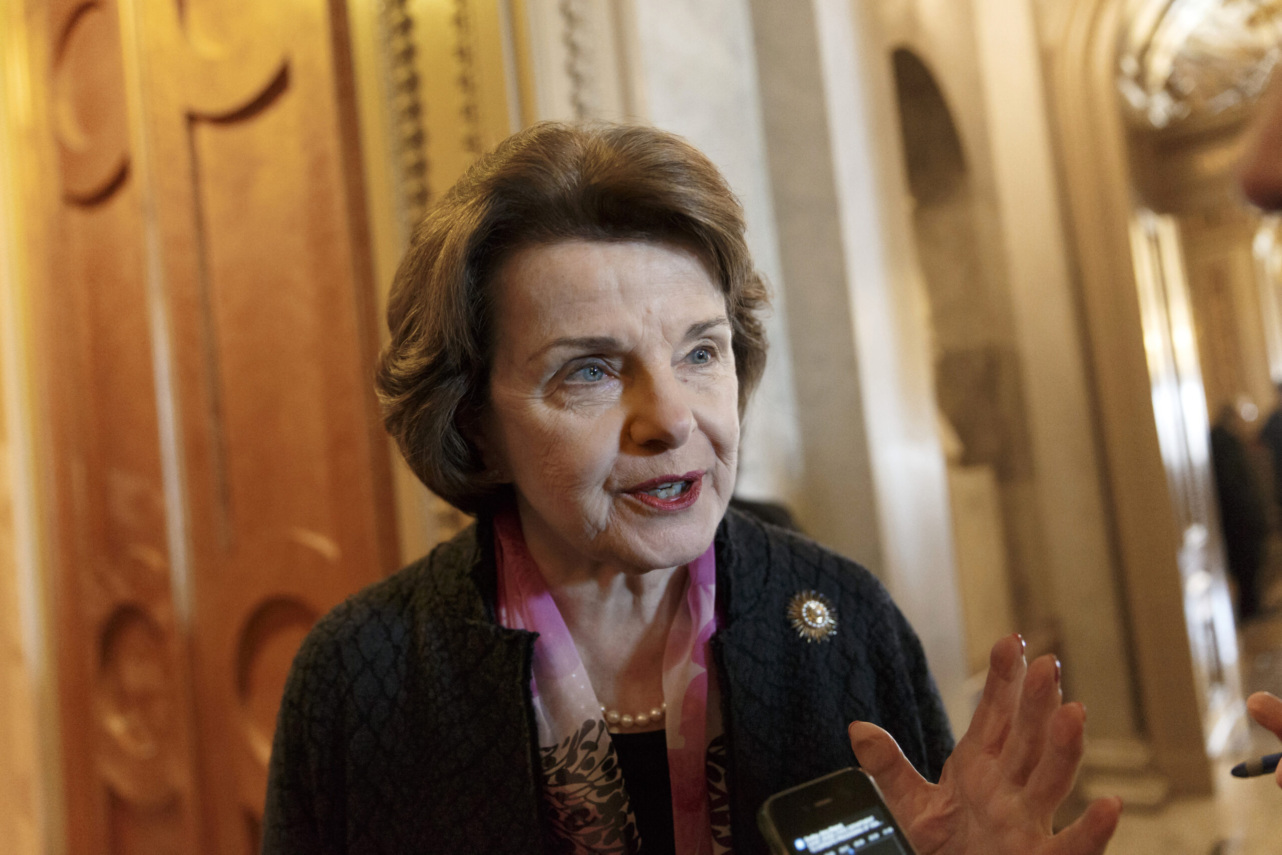 Senate panel votes to release CIA torture report