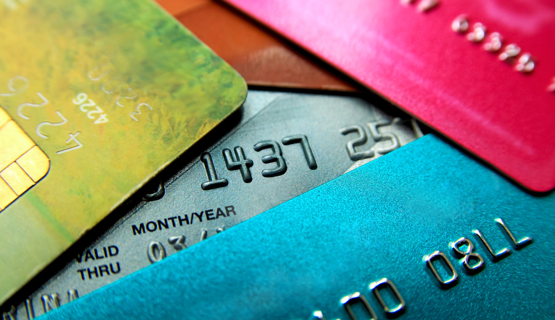 Interest rates for retail credit cards hit record as Fed works to contain inflation