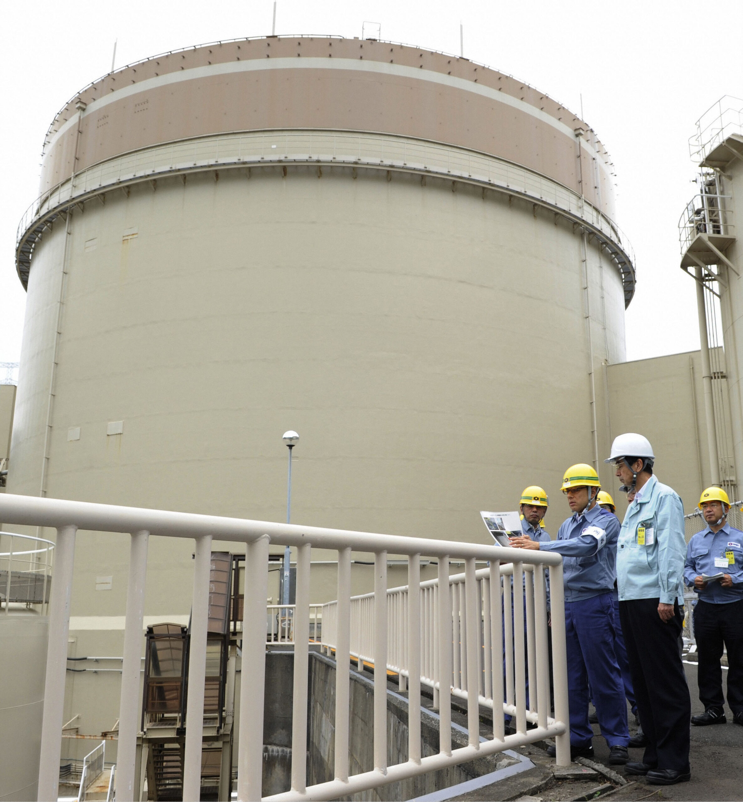 Japan moves closer to restarting nuclear reactors
