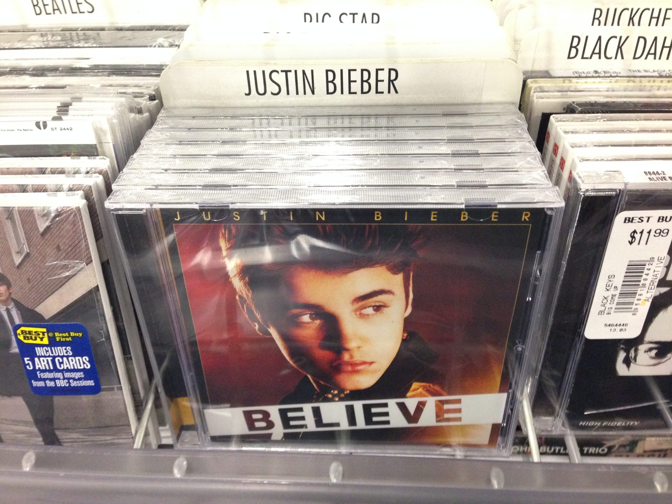 Artist plants fake Bieber CDs in LA stores