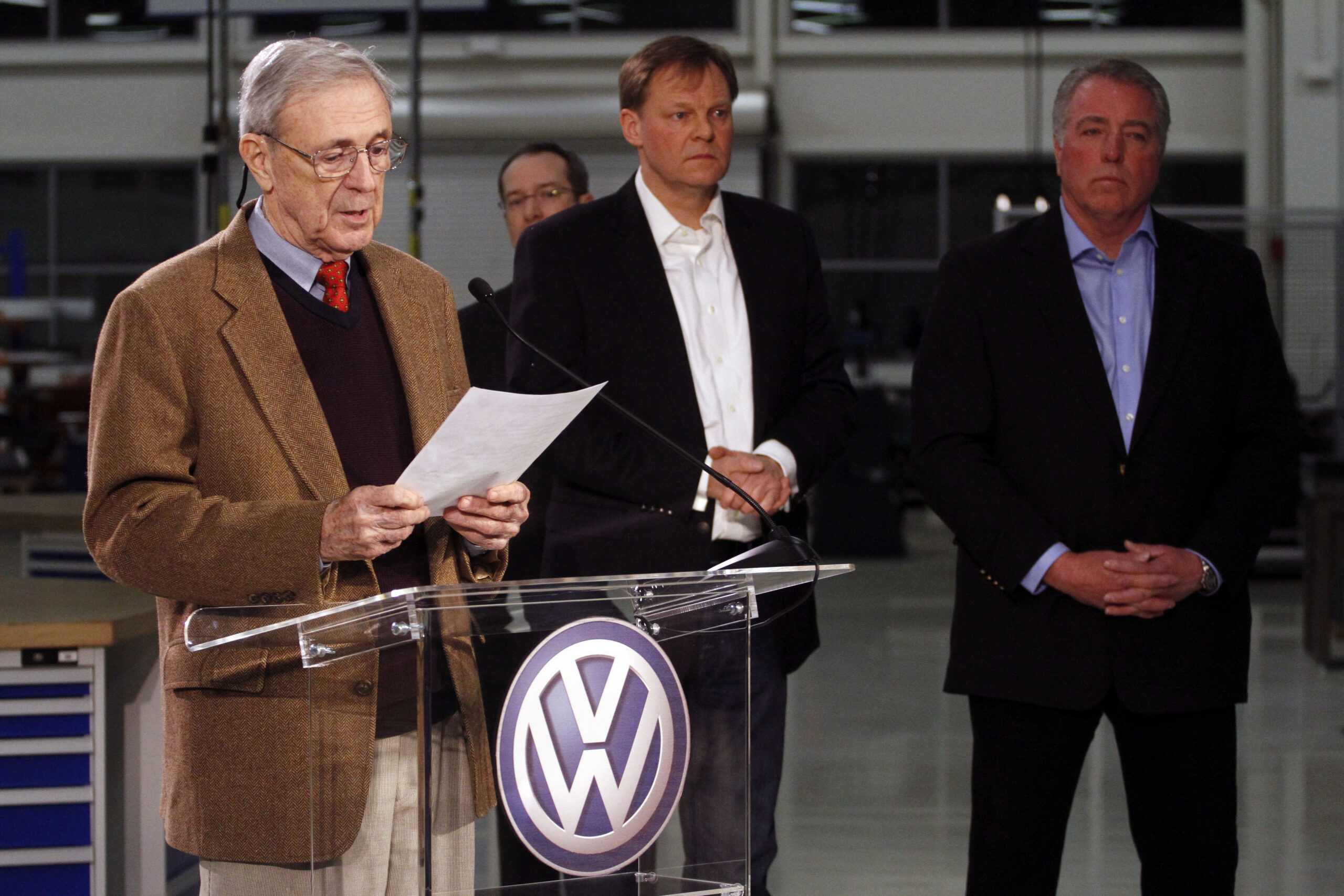 Workers reject UAW bid to organize Tennessee VW plant