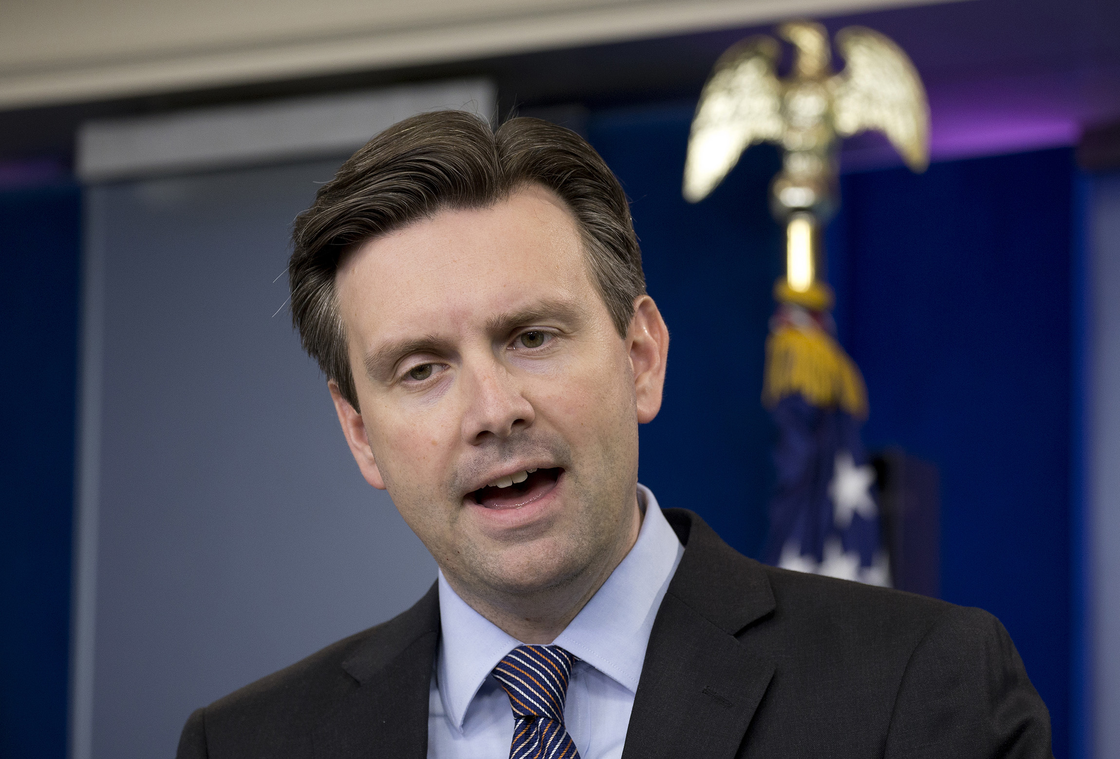 Earnest: Deletion of Iran briefing video wouldn’t happen at White House