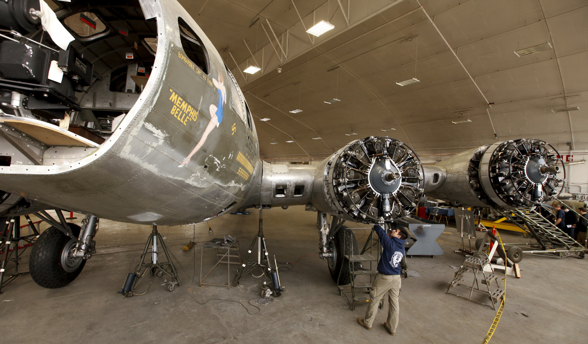Tour offers access to Memphis Belle restoration