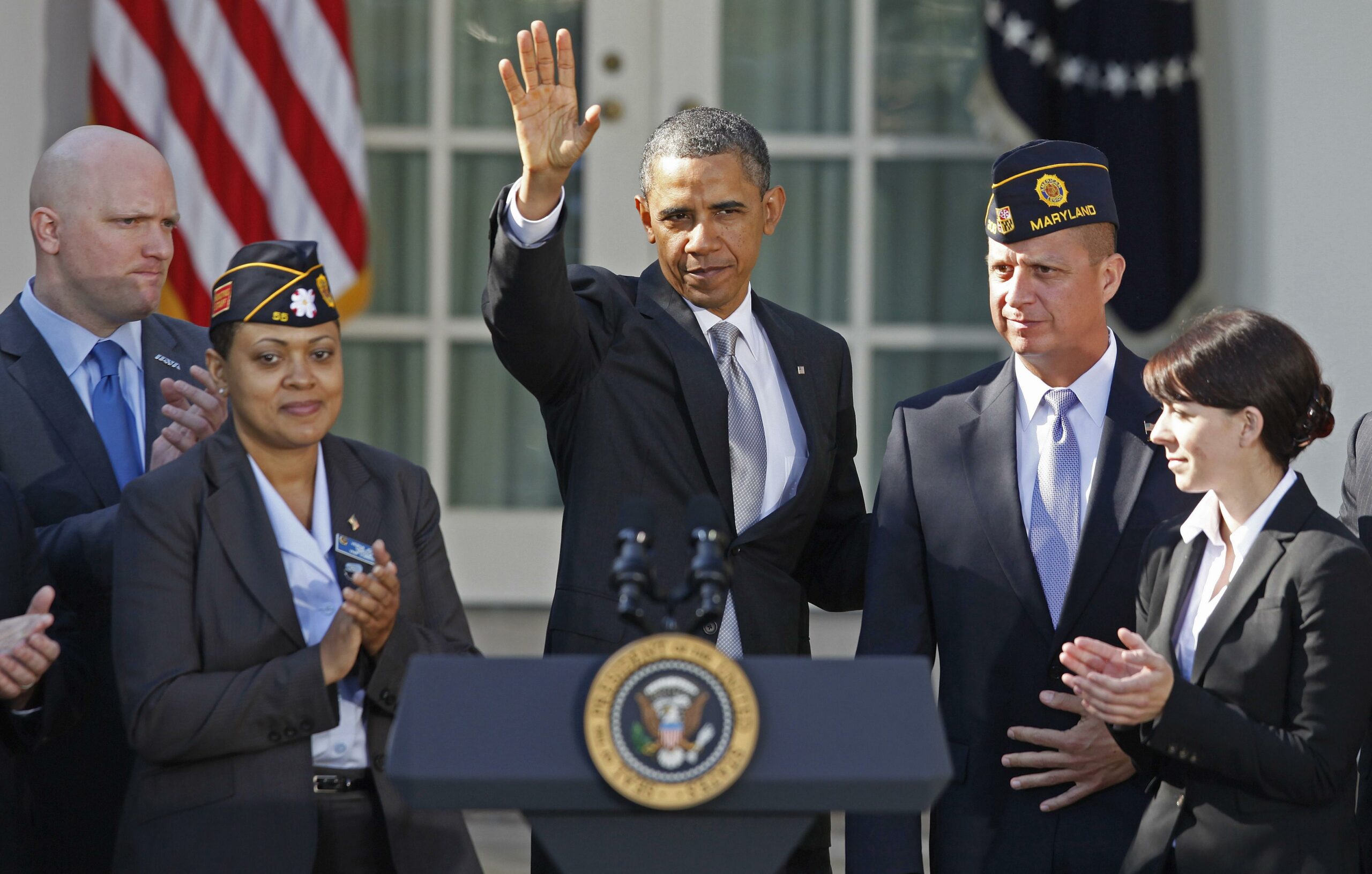 Obama presses Congress on jobs for vets