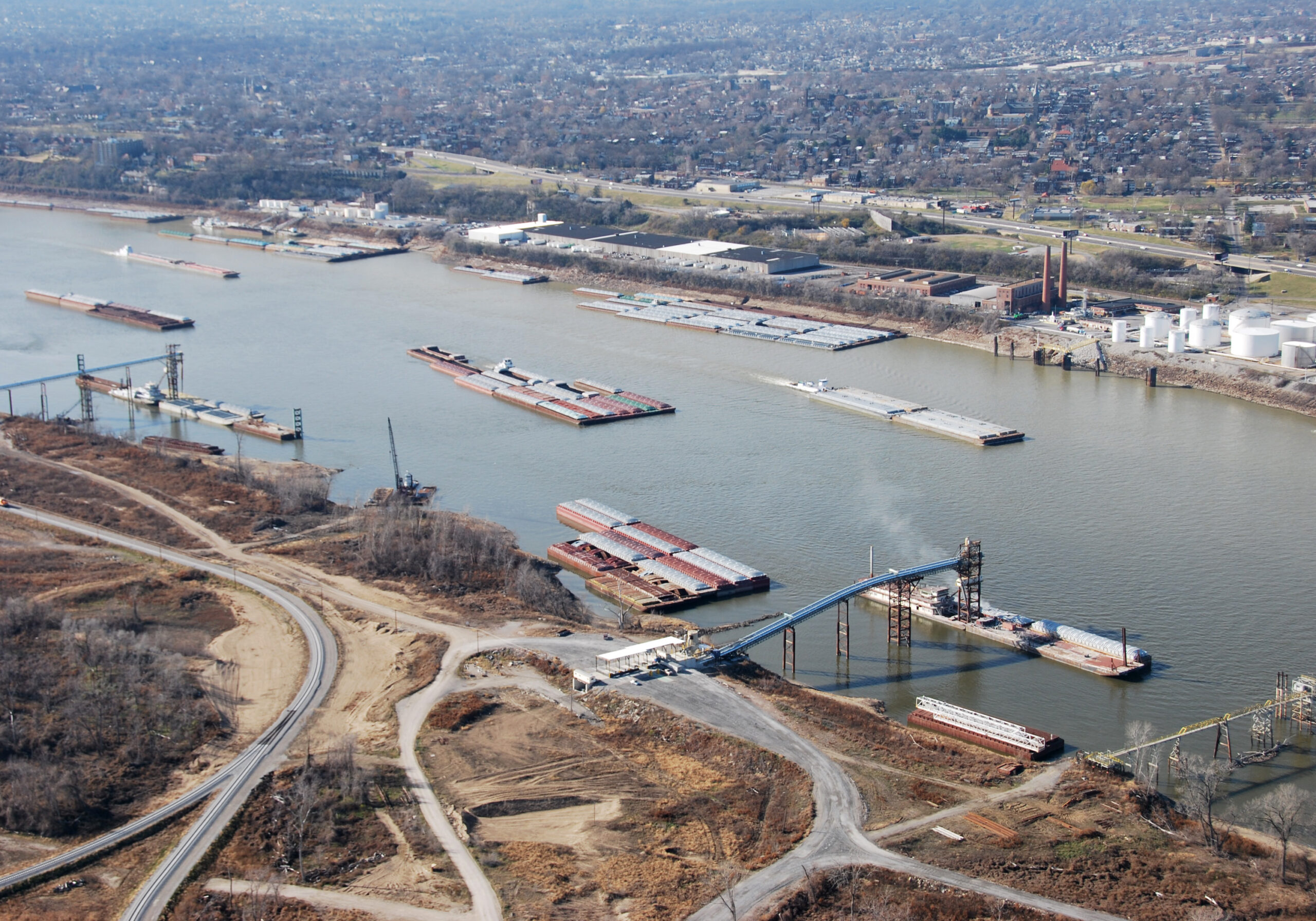 Mississippi River level still expected to drop