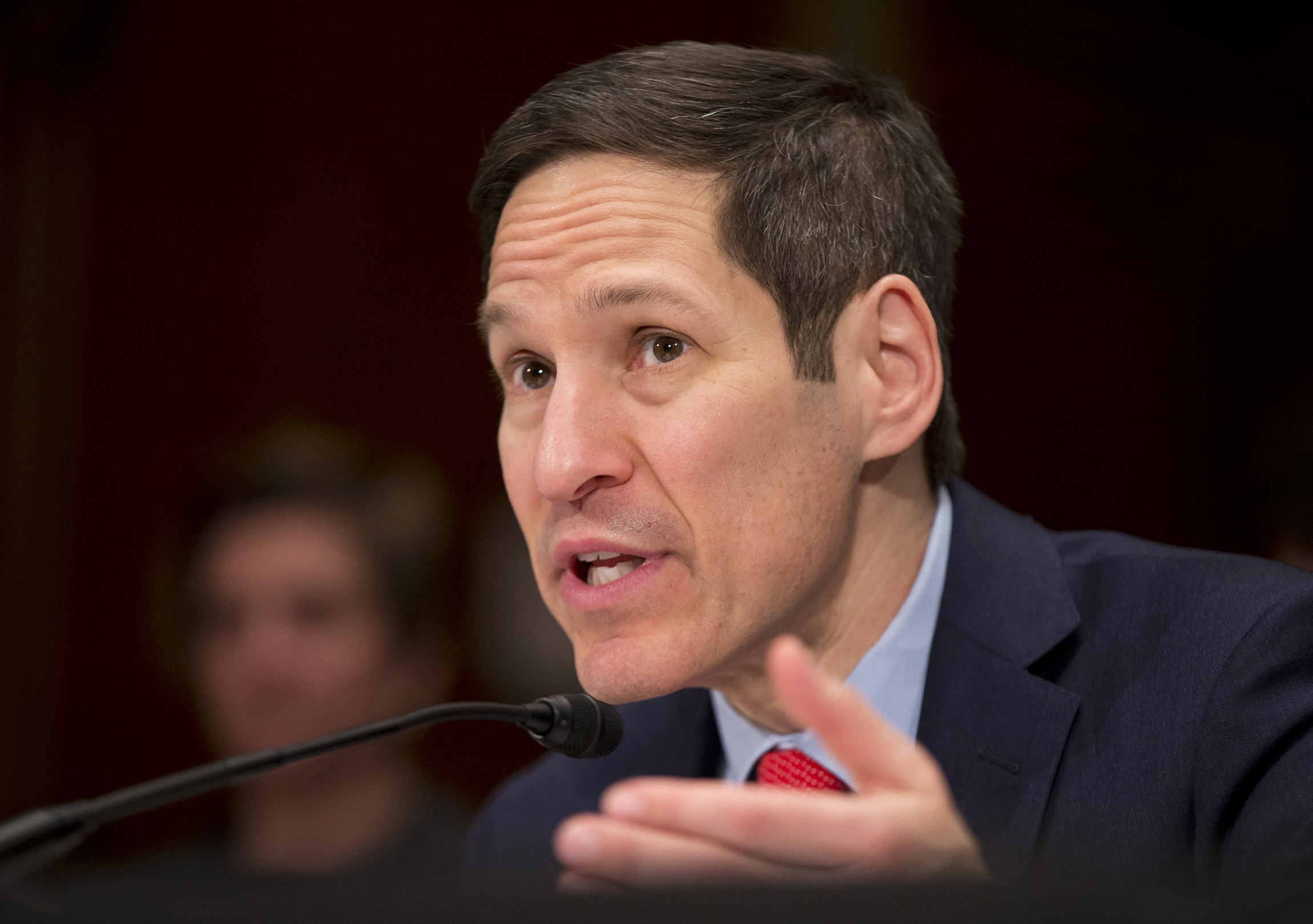 Feds scraping together ‘nickels and dimes’ to fight Zika