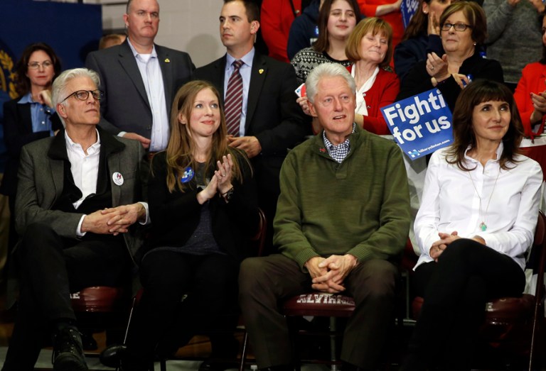 Ted Danson, left, and his wife Mary Steenburgen, right, joined the Clintons on a campaign stop in Hudson, N.H. (AP Photo/Matt Rourke)