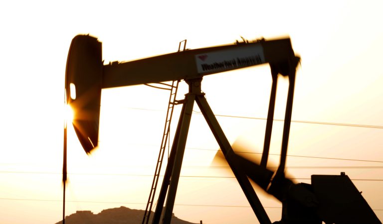 Repealing the ban on oil exports has become a major priority for the GOP as a job creator in the oil and gas sector being pummeled by low oil prices.Â (AP Photo/Hasan Jamali)